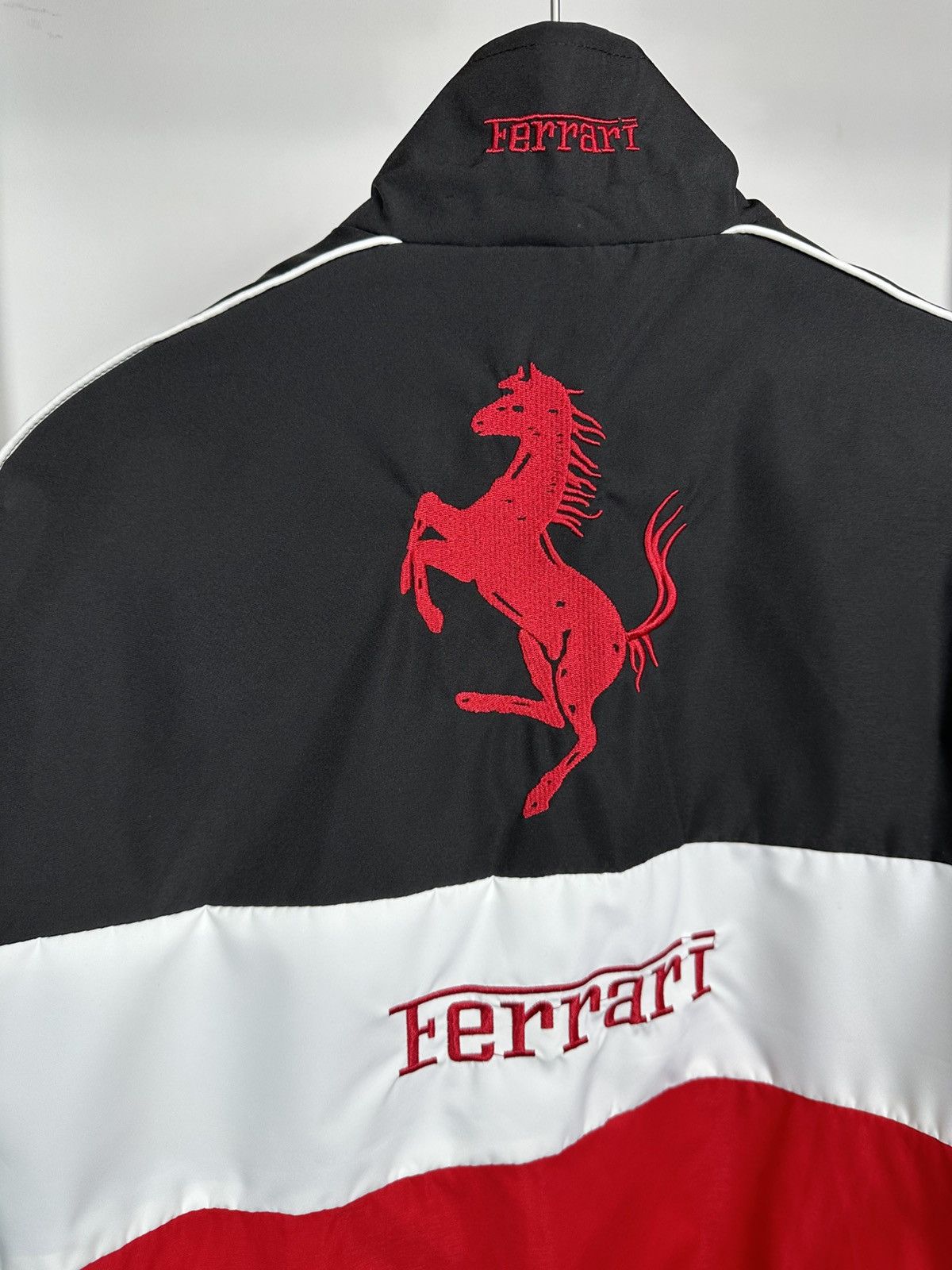 Formula 1 Ferrari Team Formula 1 F1 Racing Jacket Bomber Men’s M Size US M / EU 48-50 / 2 - 13 Thumbnail