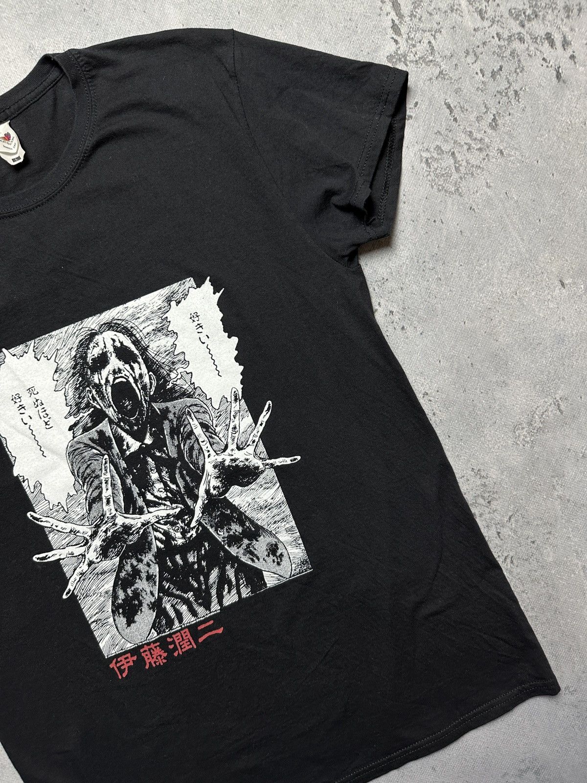 Expert Horror Junji Ito anime T Shirt Japanese Horror Manga Rare Art Opium Size US L / EU 52-54 / 3 - 4 Thumbnail