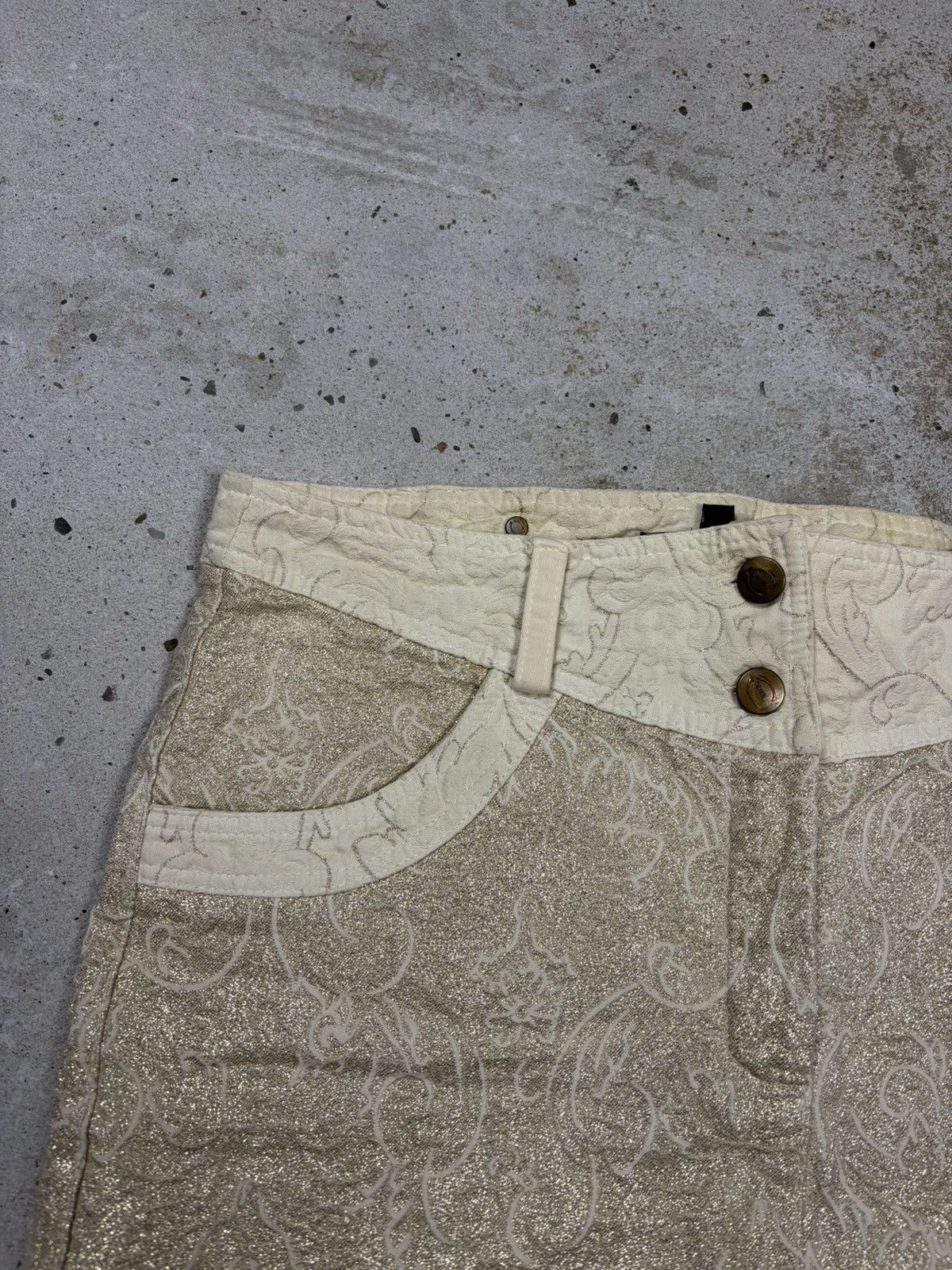 Just Cavalli 2000s Just Cavalli Roberto Beige Gold Mini Skirt Cow Belt Size 32" / US 10 / IT 46 - 6 Thumbnail