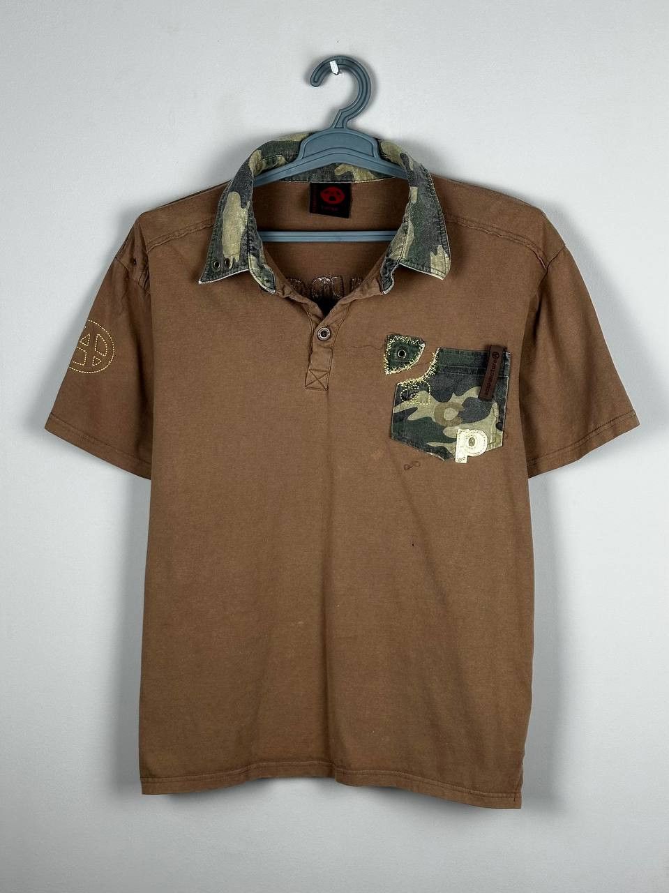 Acupuncture Acupuncture y2k brown punk Grunge t shirt boxy Camo Size US L / EU 52-54 / 3 - 1 Thumbnail