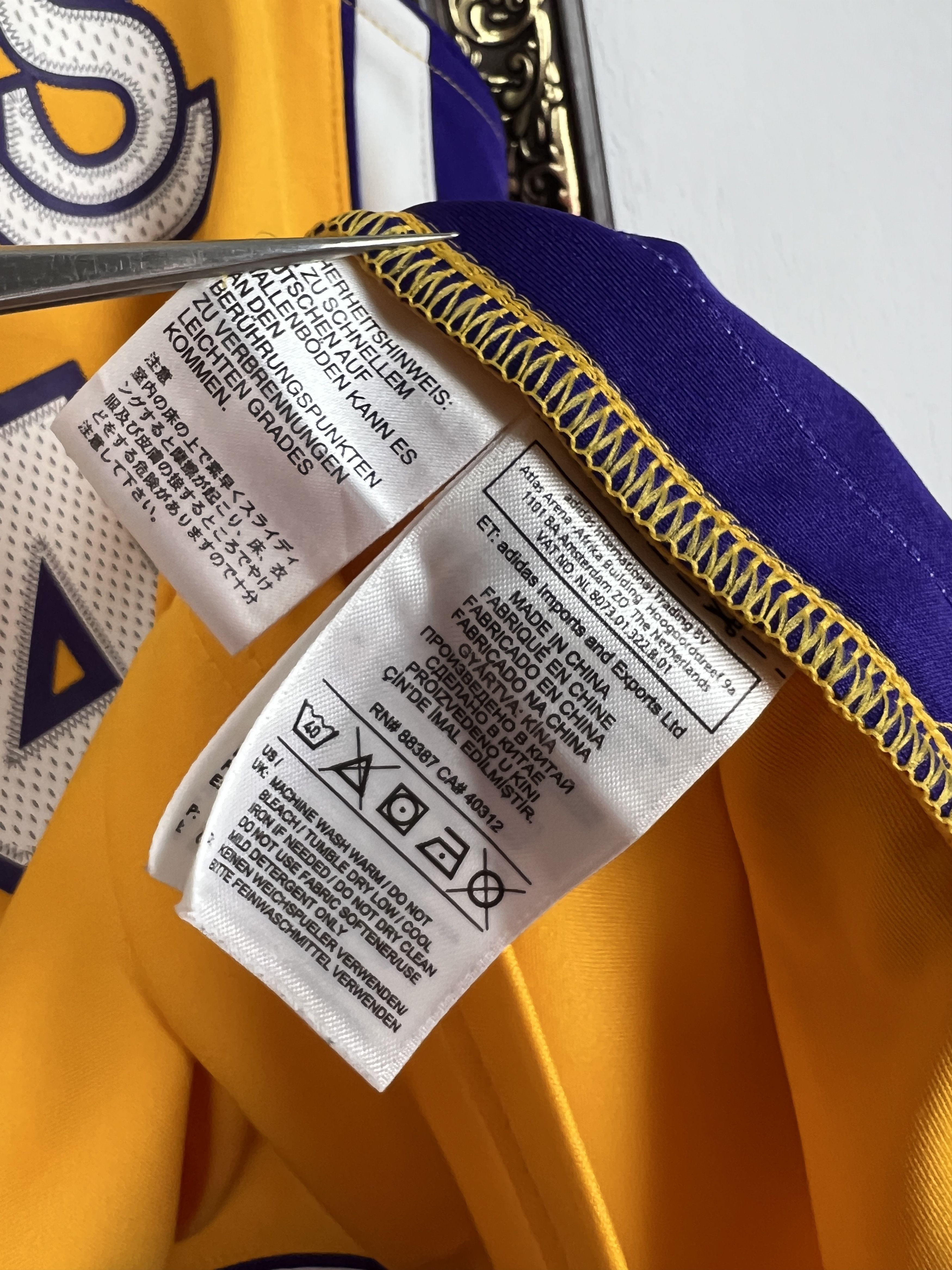 Adidas Los Angeles Lakers NBA Bryant Jersey Shirt Hype Size Boys M Size US XXS / EU 40 - 7 Thumbnail