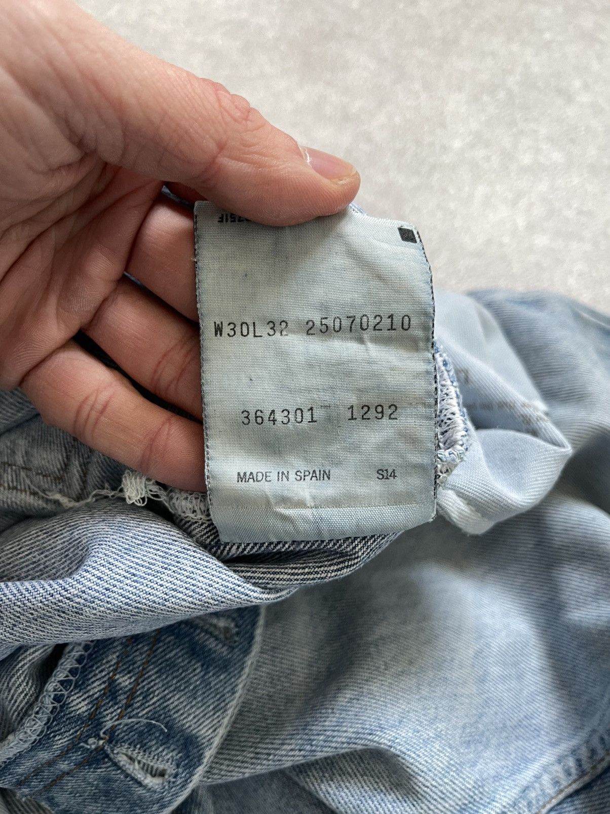 Levi's Vintage Levis 507 Classic Straight Light Blue Washed Jeans Size US 30 / EU 46 - 11 Thumbnail