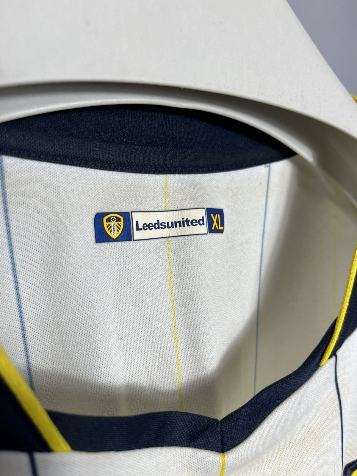 Other Admiral Leeds United FC 2005/2006 Long Sleeve Home Shirt Men Size US XL / EU 56 / 4 - 3 Thumbnail