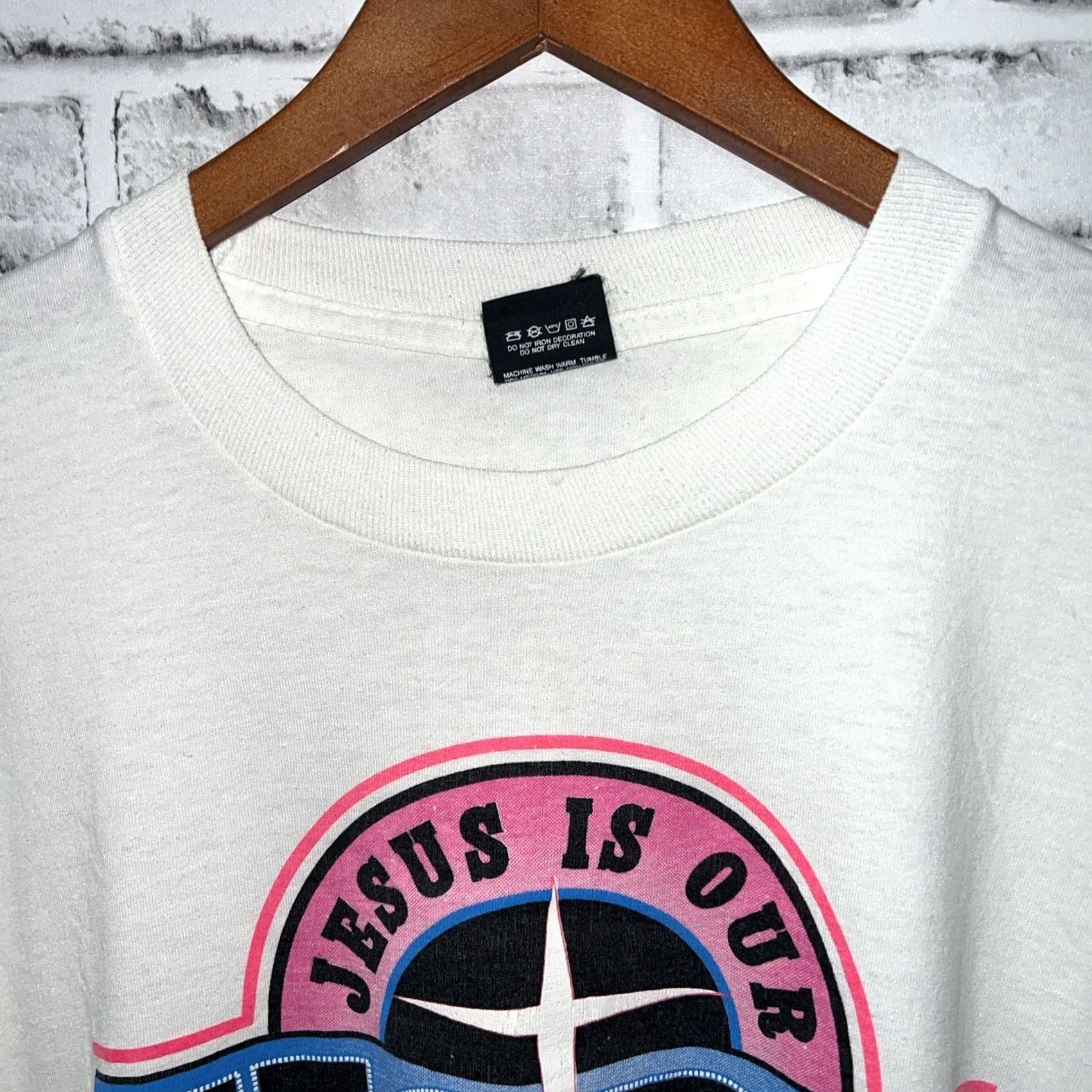 Vintage VINTAGE Screen Stars T-Shirt Men XL Beige Jesus Is Out Hope Stitch 1990 USA Shirts Mens Size US XL / EU 56 / 4 - 3 Thumbnail