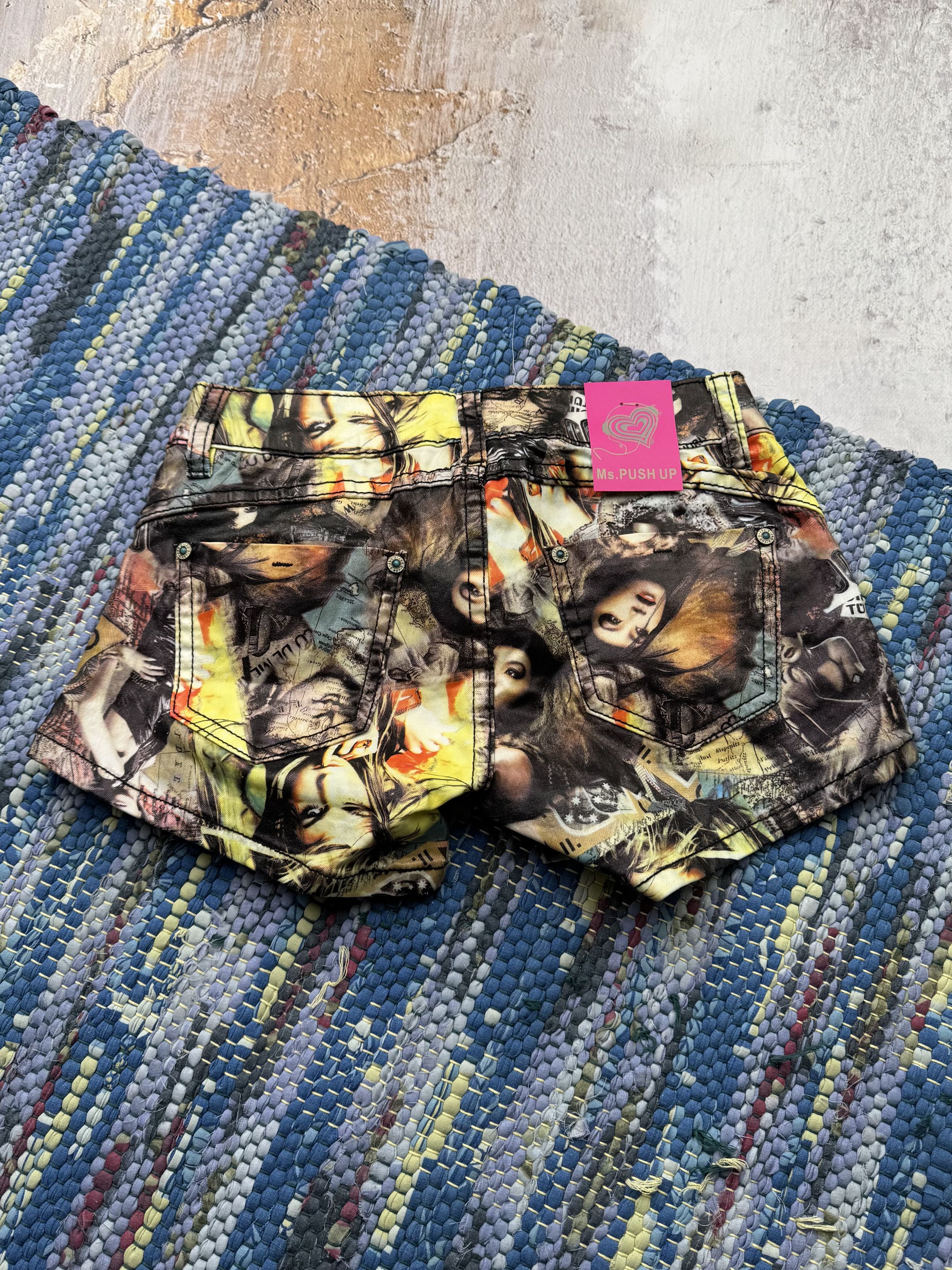 Vintage Vintage Printed Mini Shorts A562(148)D15 Size 24" / US 00 / IT 34 - 5 Thumbnail