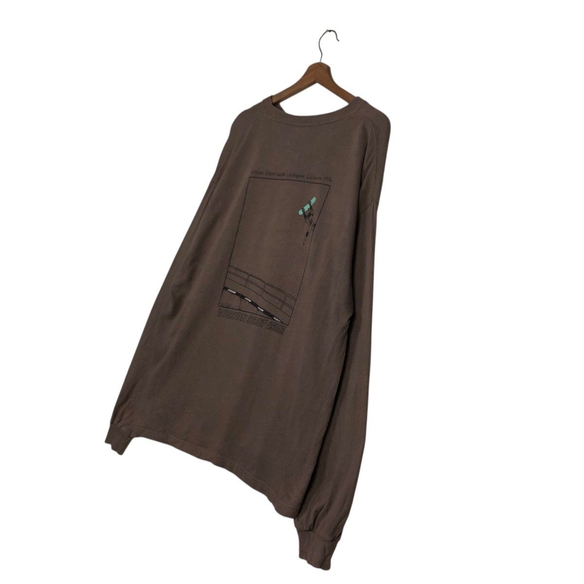 Vision Streetwear 📌Vintage Sweatshirt Vision Street Wear Box Logo Spell Out Size US M / EU 48-50 / 2 - 11 Thumbnail
