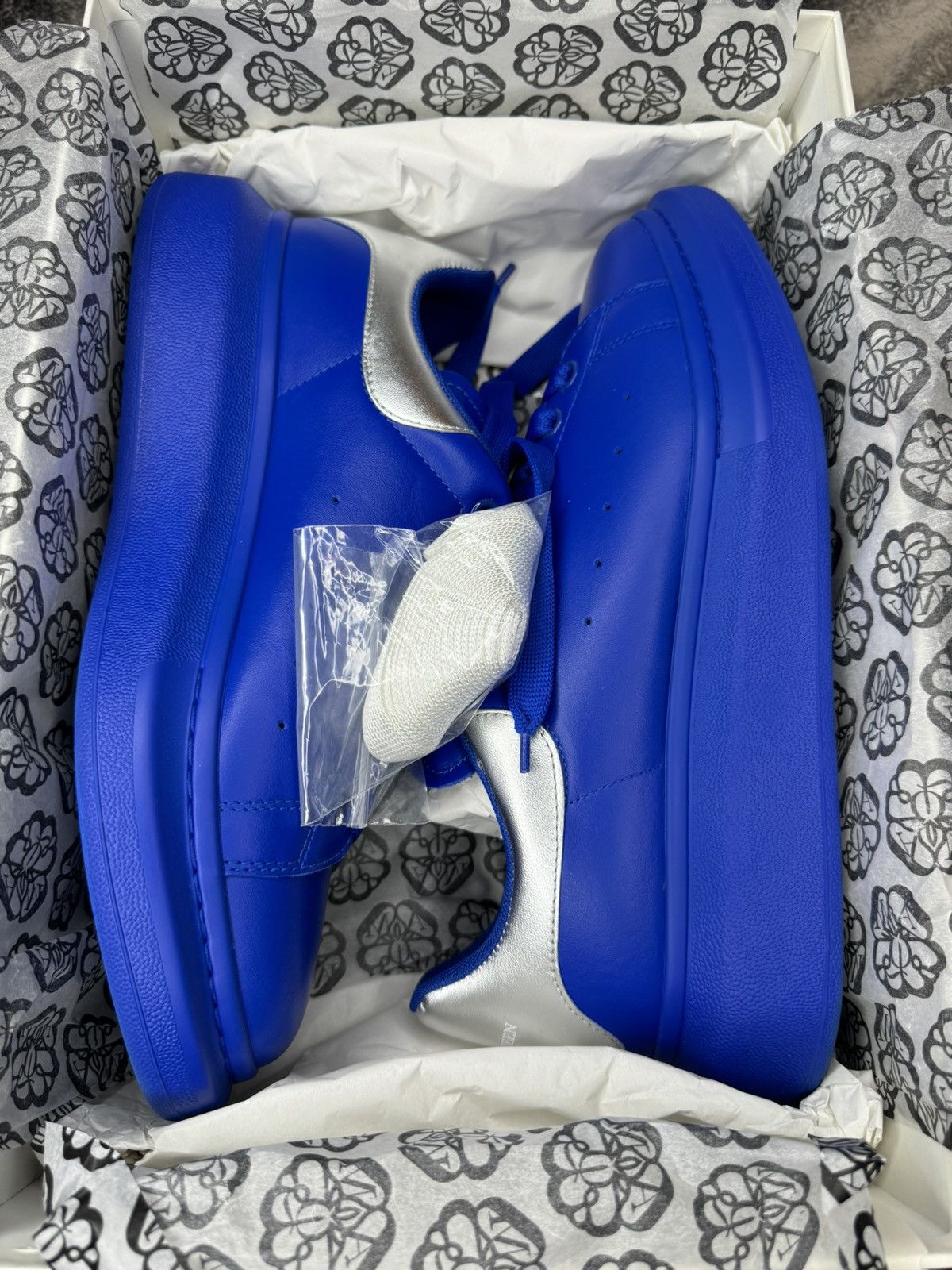 Alexander McQueen Alexander McQueen River Calf Sneakers Size US 11 / EU 44 - 7 Thumbnail