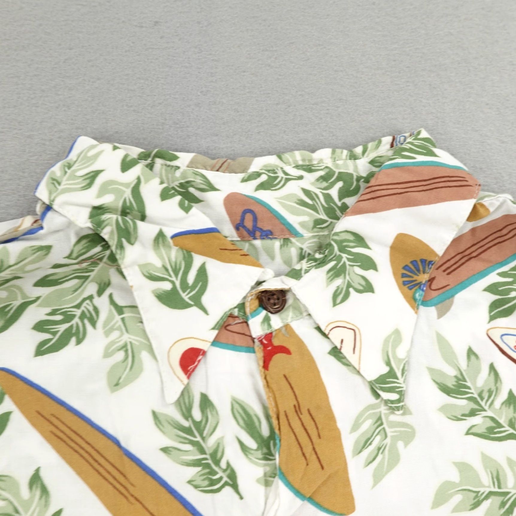Reyn Spooner VINTAGE Reyn Spooner Shirt Mens Medium White Hawaiian Surfboards Aloha Camp Graphic Print Rayon Lightweight Casual Size US M / EU 48-50 / 2 - 2 Thumbnail