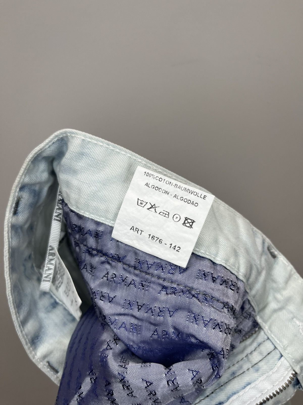 Emporio Armani Vintage Emporio Armani Light Wash Jeans Size US 36 / EU 52 - 11 Thumbnail