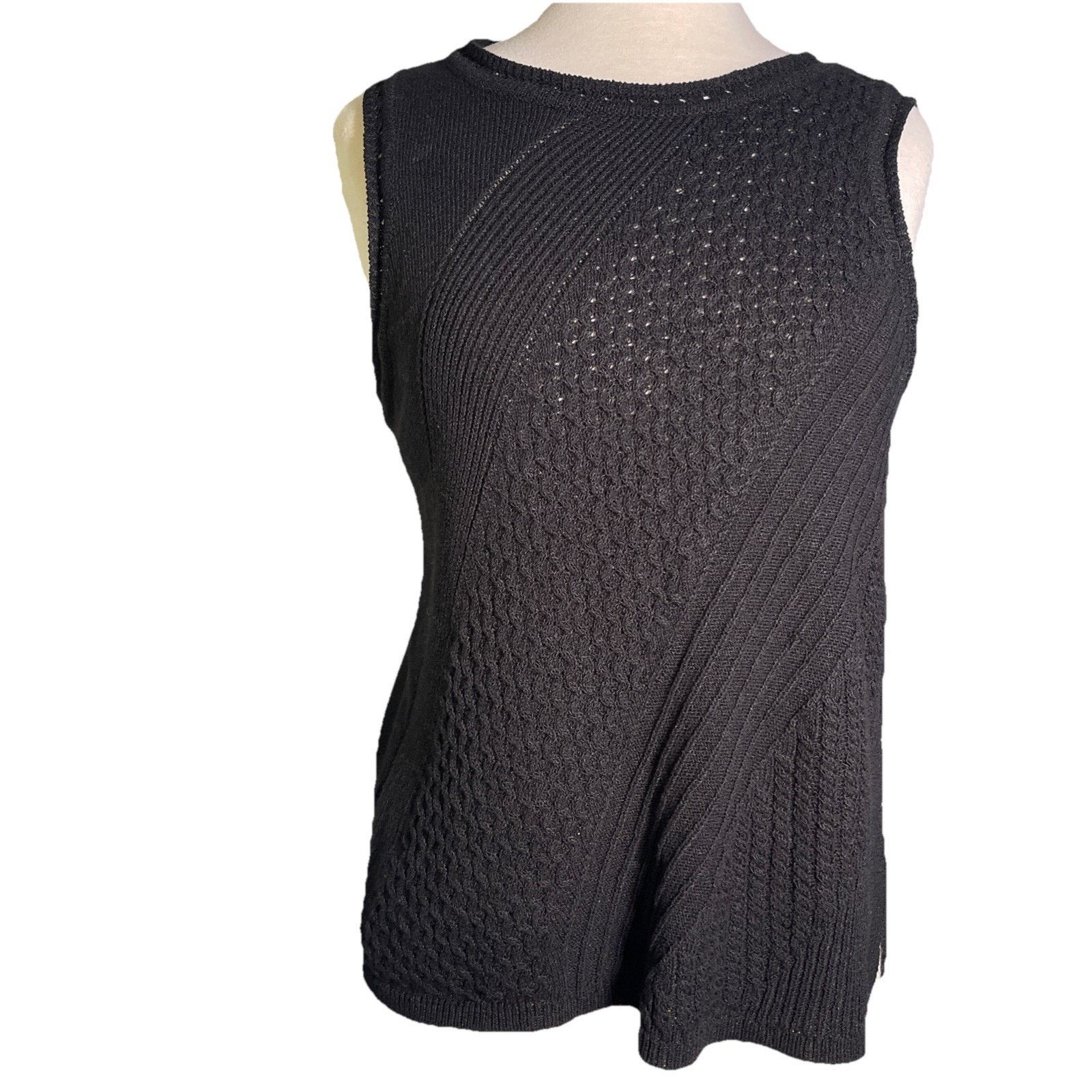 Chicos Chicos 2 Medium Black Cotton Blend Sleeveless Tunic-flaw Pic Size M / US 6-8 / IT 42-44 - 1 Thumbnail