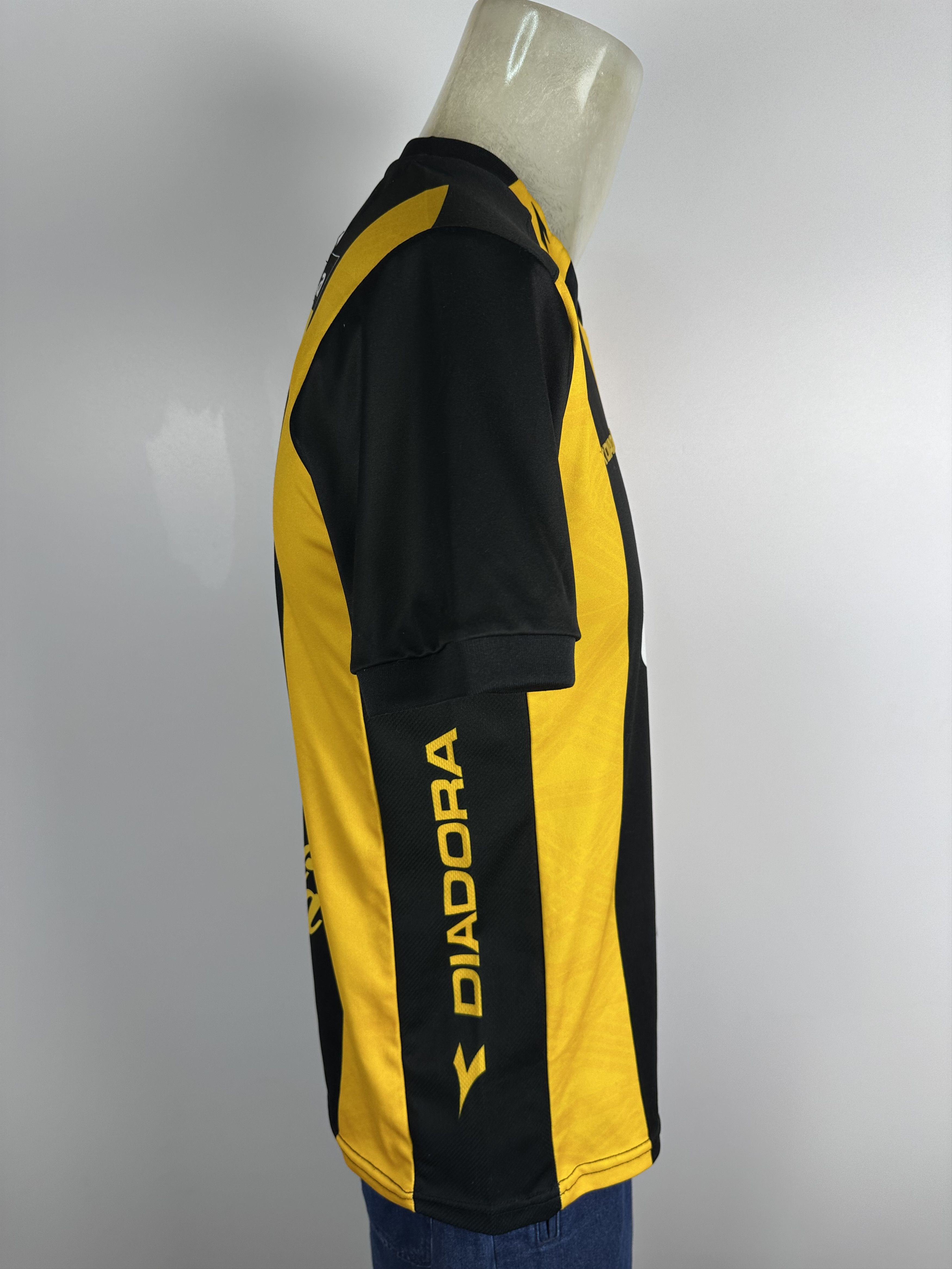 Diadora Guarani Asuncion 2015 Football Shirt Soccer Jersey Diadora Size US S / EU 44-46 / 1 - 8 Thumbnail