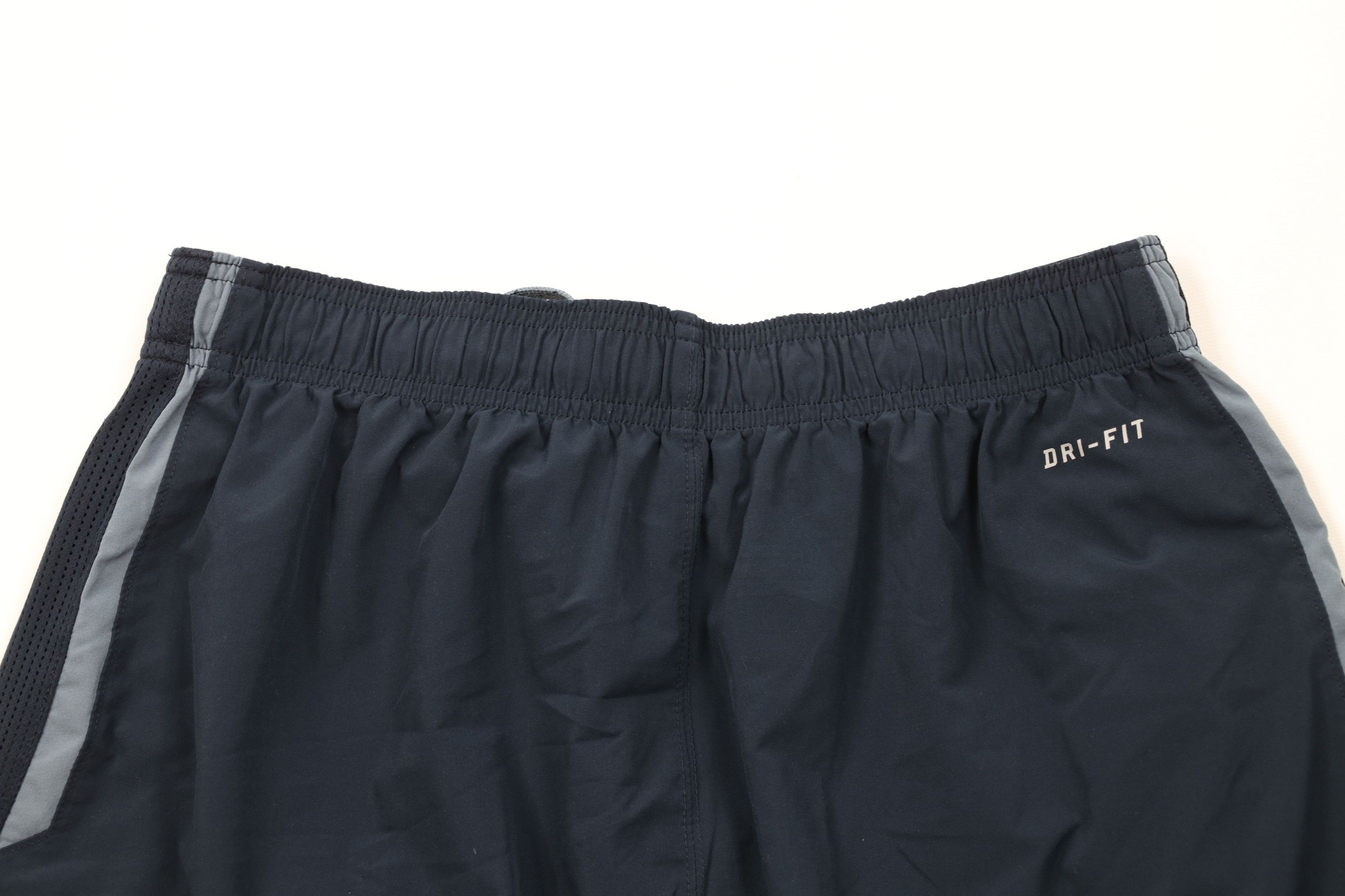 Nike Nike Color Block Gym Training Basketball Shorts Navy Blue Size US 34 / EU 50 - 9 Thumbnail