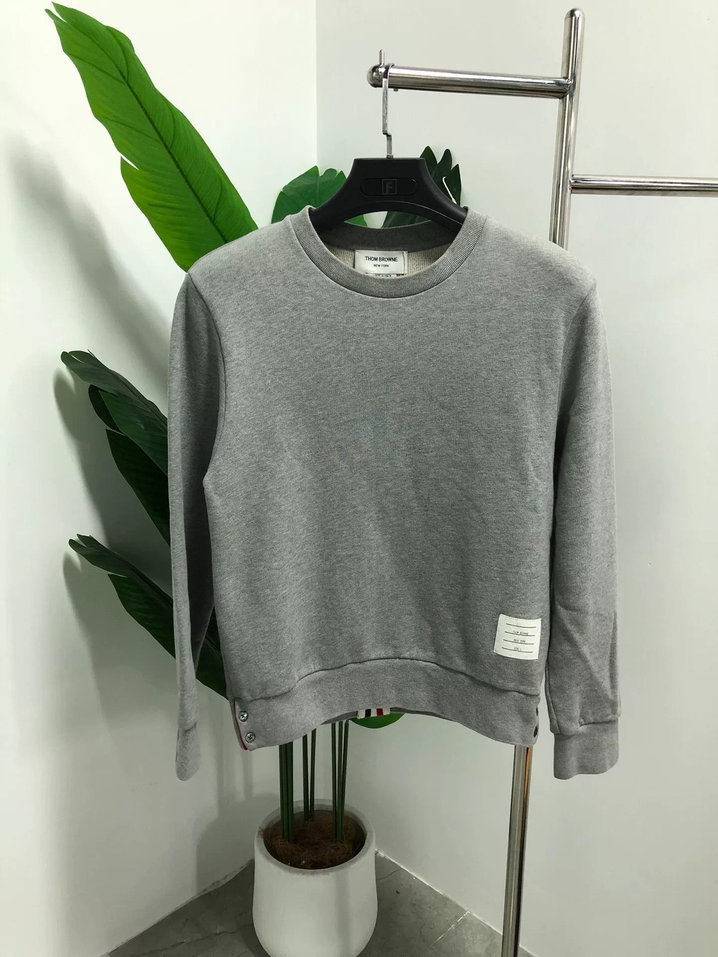 Thom Browne Thom Browne Gray Long Sleeve Sweatshirt Size US S / EU 44-46 / 1 - 1 Thumbnail