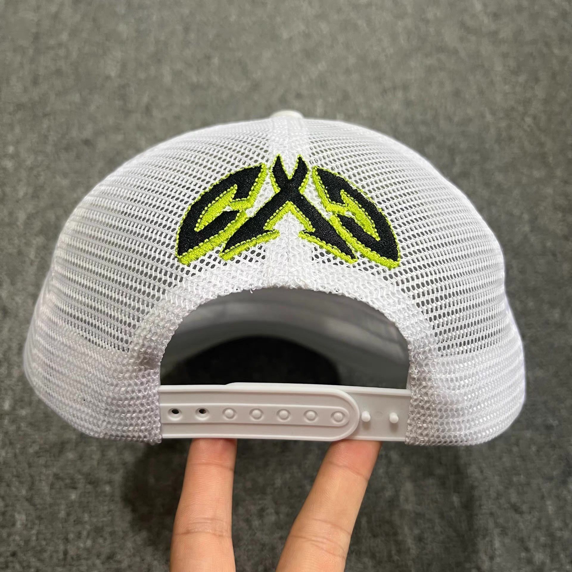 Cross Colours Cross Colours Curved Brim Mesh Trucker Baseball Cap Q7 Size ONE SIZE - 4 Thumbnail