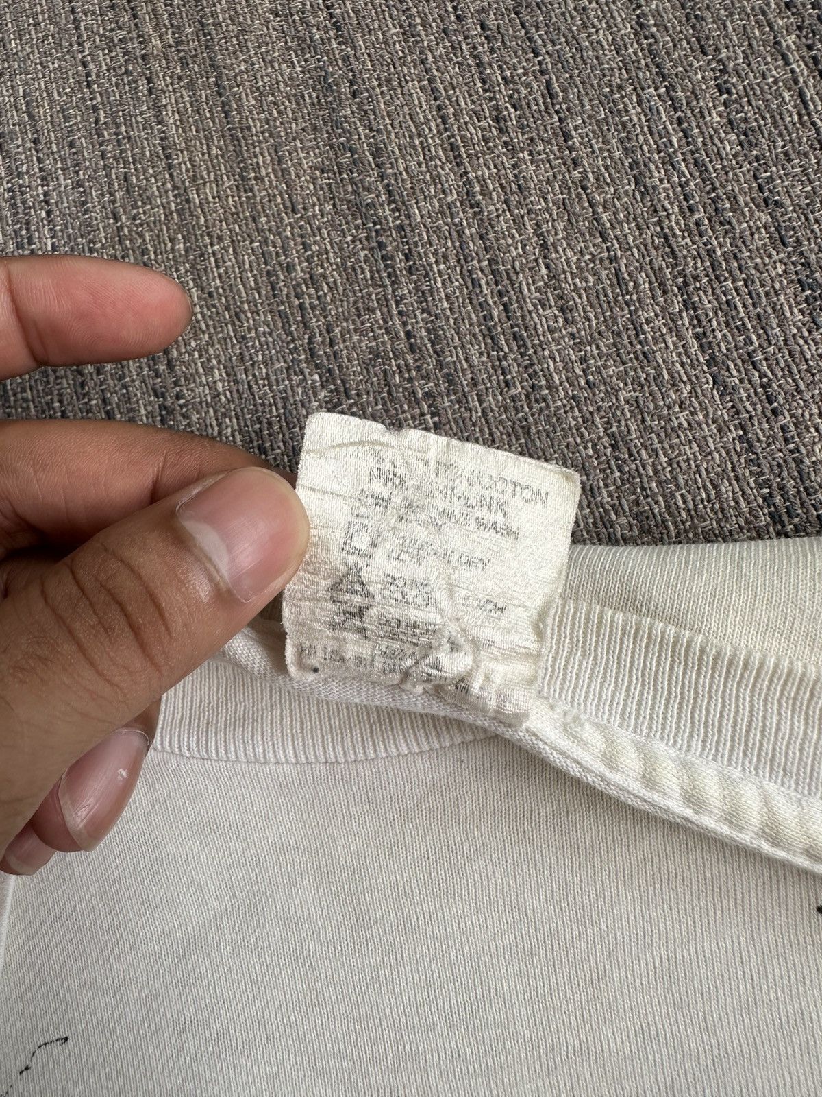 Vintage Vintage 90’s Alice in Wonderland White Rabbit I’m Late! USA Size US XXL / EU 58 / 5 - 6 Thumbnail