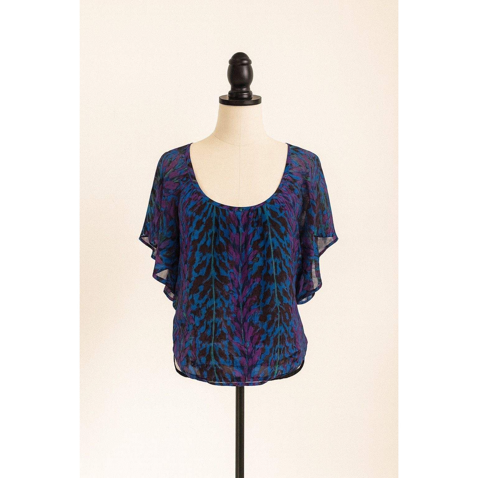 Express Express Abstract Sheer Overlay Blouse – Size XS – Purple Blu Size XS / US 0-2 / IT 36-38 - 1 Thumbnail