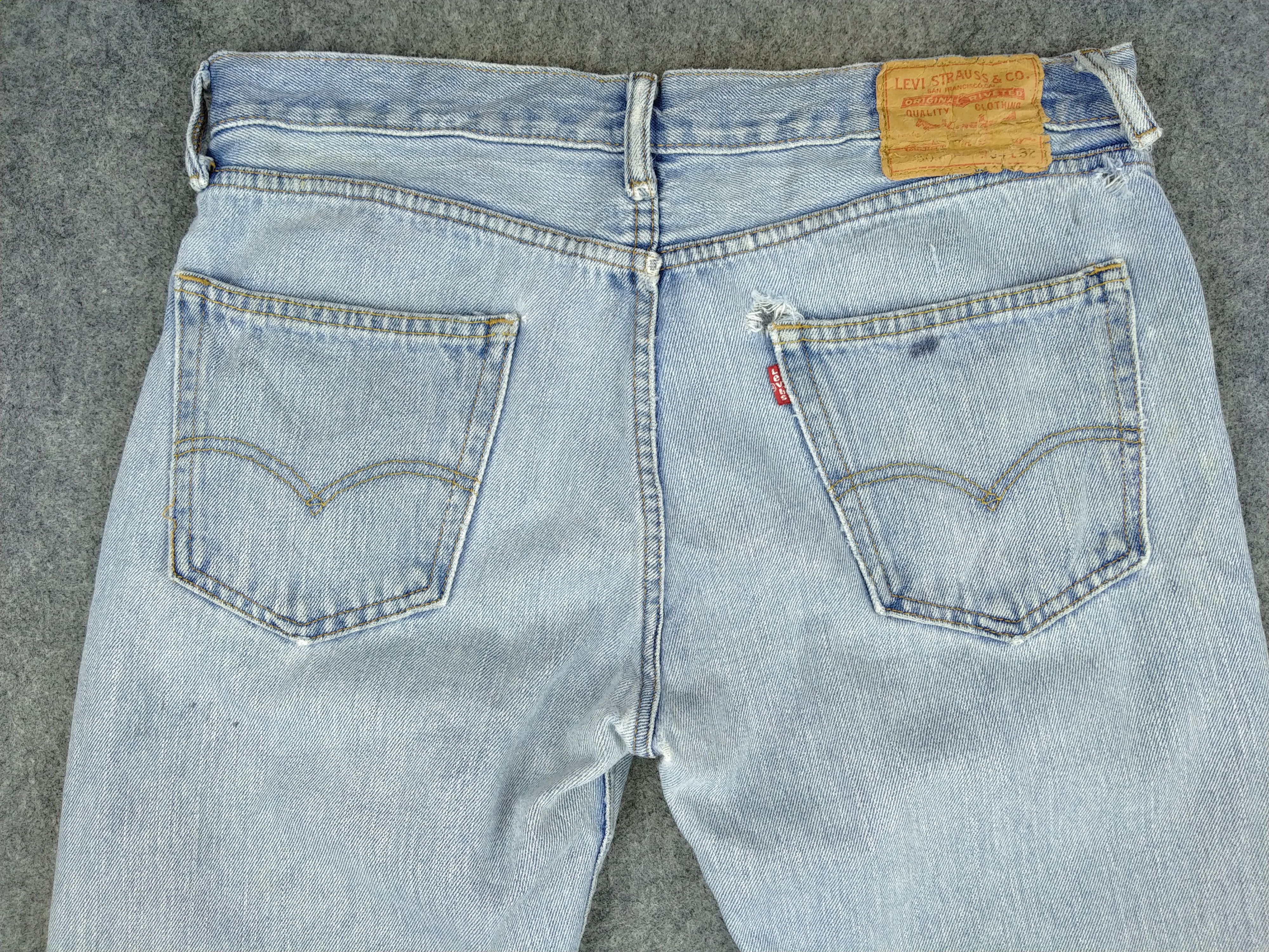 Japanese Brand Light Wash Vintage Levi's 505 35 x 31.5 Denim -JN349 Size US 34 / EU 50 - 4 Thumbnail