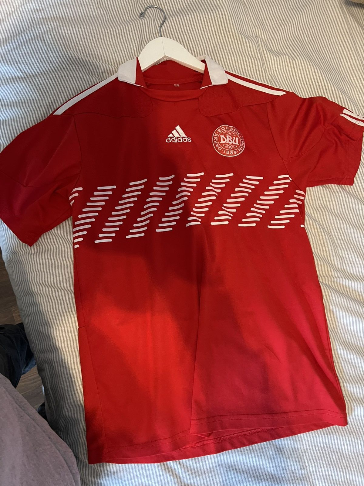 Adidas 2010 Denmark Replica Jersey Size US M / EU 48-50 / 2 - 1 Thumbnail