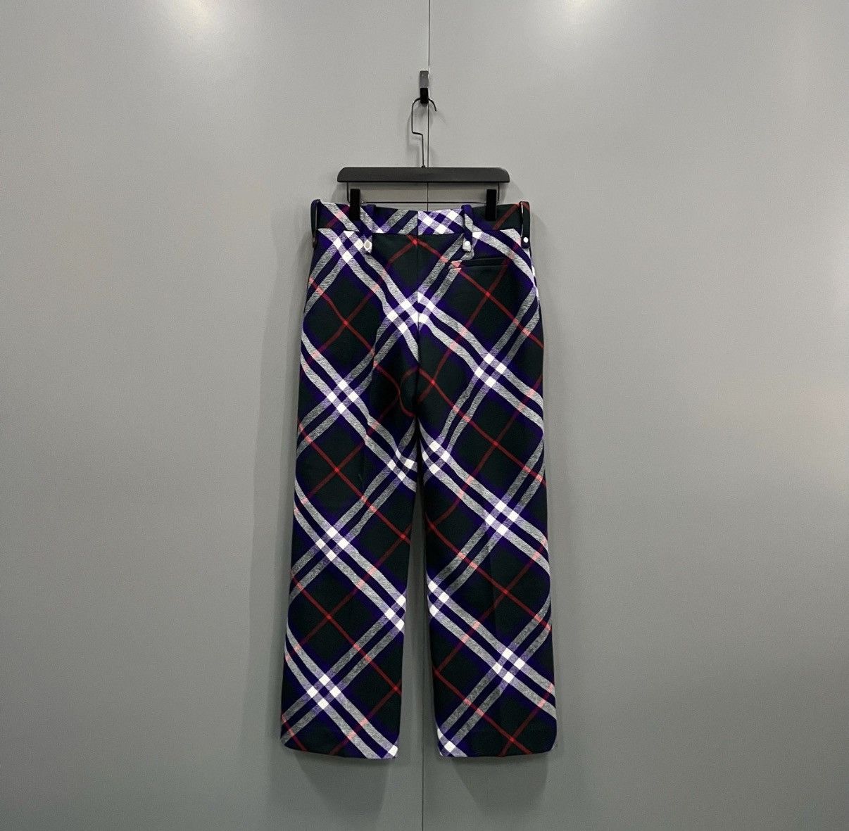 Burberry Burberry Check Full-print Straight-leg Pants J41 Size US 32 / EU 48 - 2 Thumbnail
