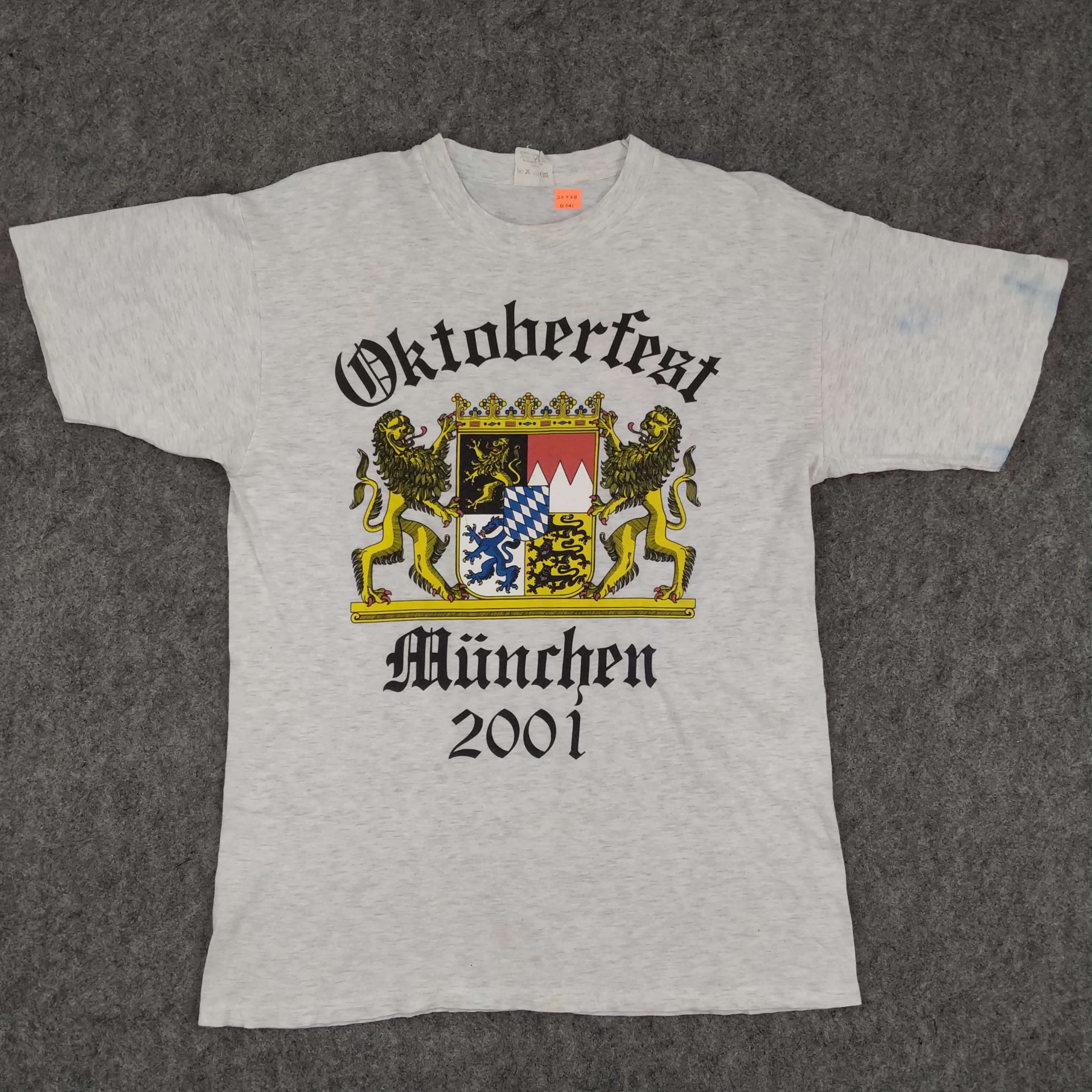 Vintage Vintage Oktoberfest Munchen 2001 Tshirt - G041 Size US L / EU 52-54 / 3 - 1 Thumbnail