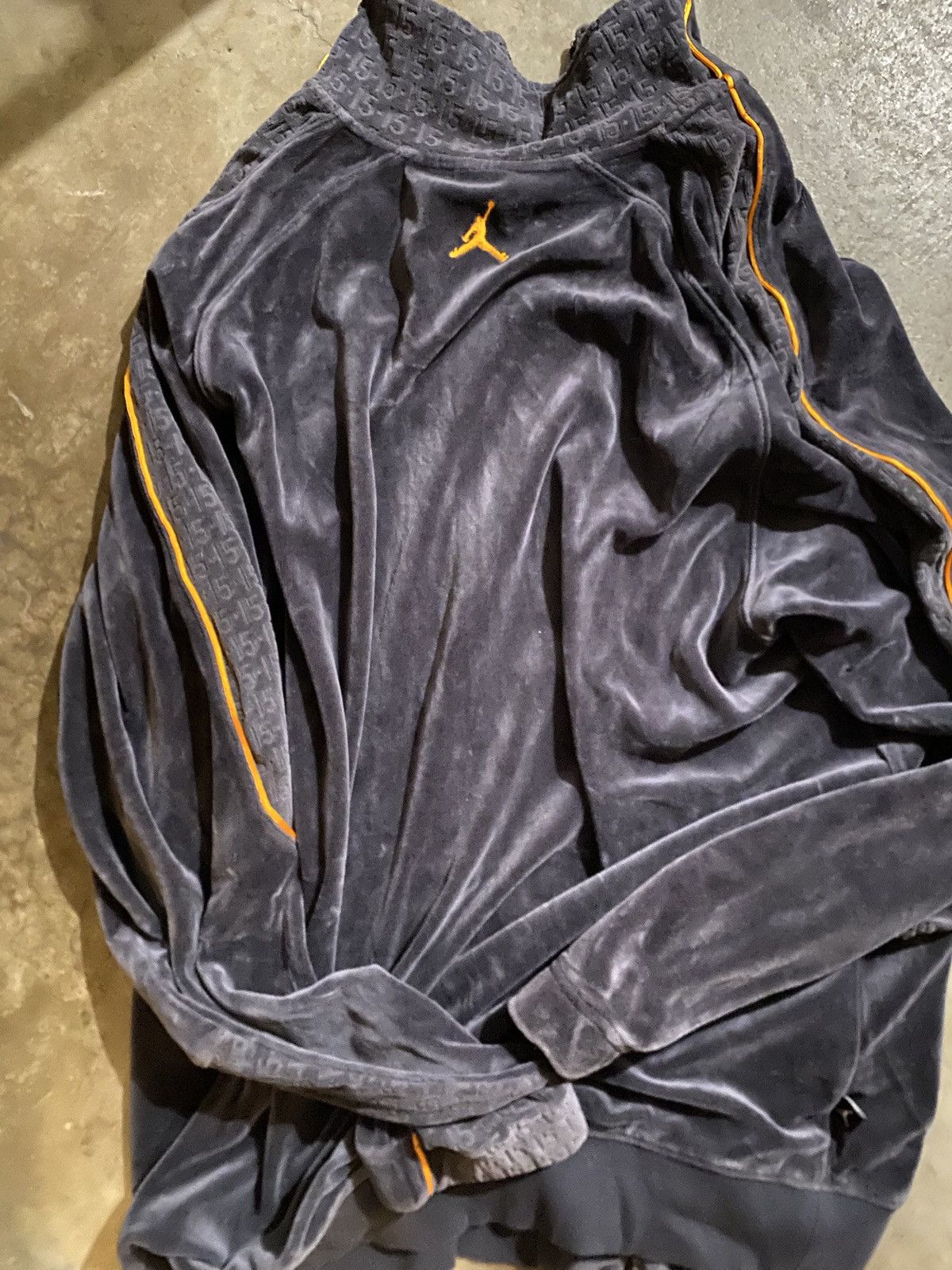 Jordan Brand Vintage Jordan Melo Velour Velvet Track Jacket Size US M / EU 48-50 / 2 - 6 Thumbnail