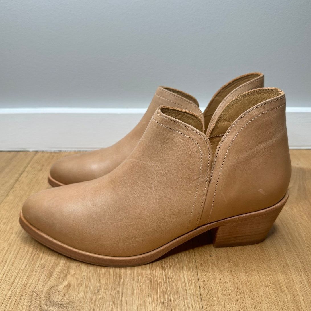 Nisolo NEW Nisolo Classic Ankle Bootie Almond Brown Tan Leather Size US 8.5 / IT 38.5 - 1 Thumbnail