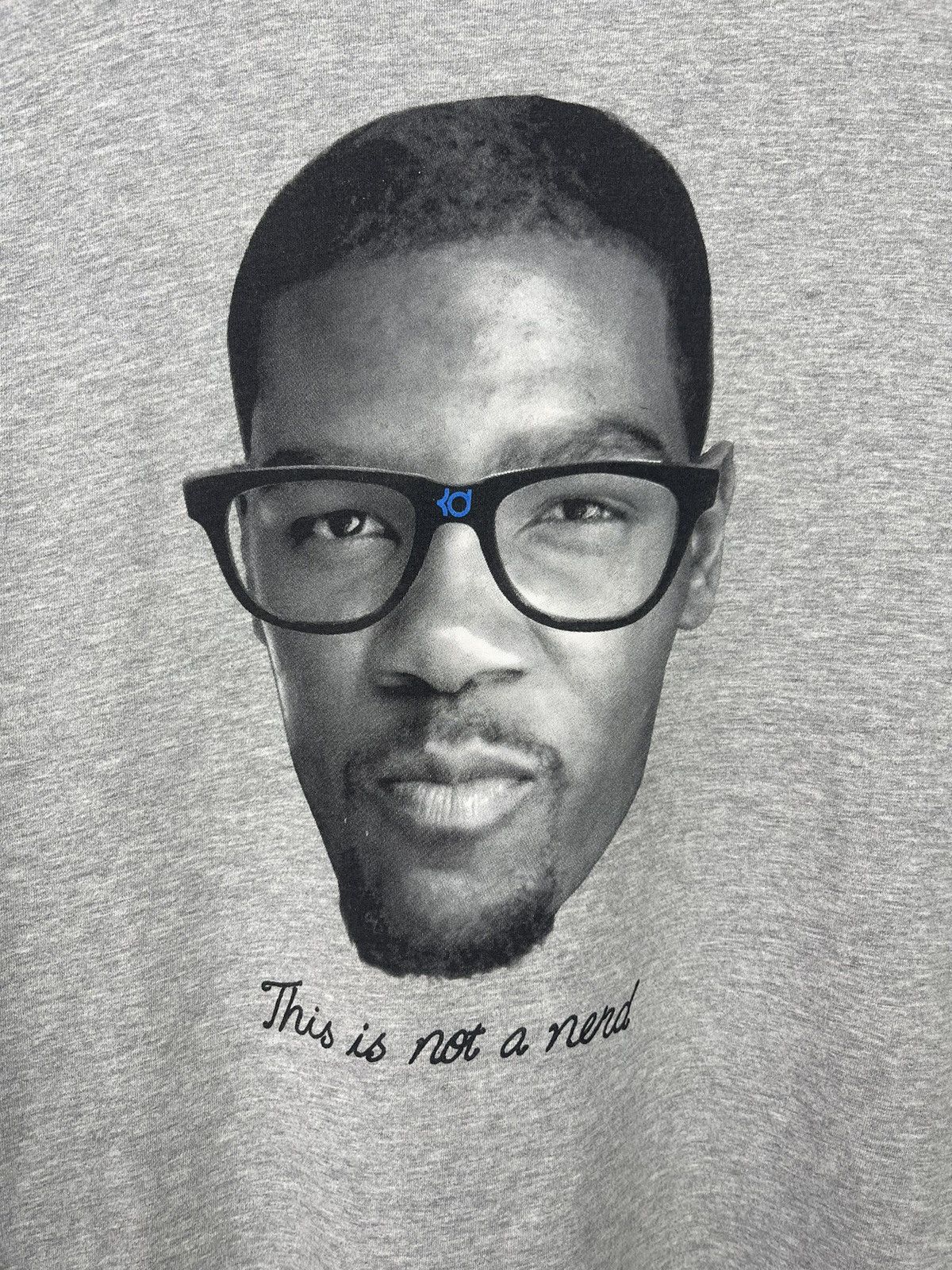 Nike Nike KD Kevin Durant “This is not a nerd” Graphic Logo Tee Size US S / EU 44-46 / 1 - 7 Thumbnail