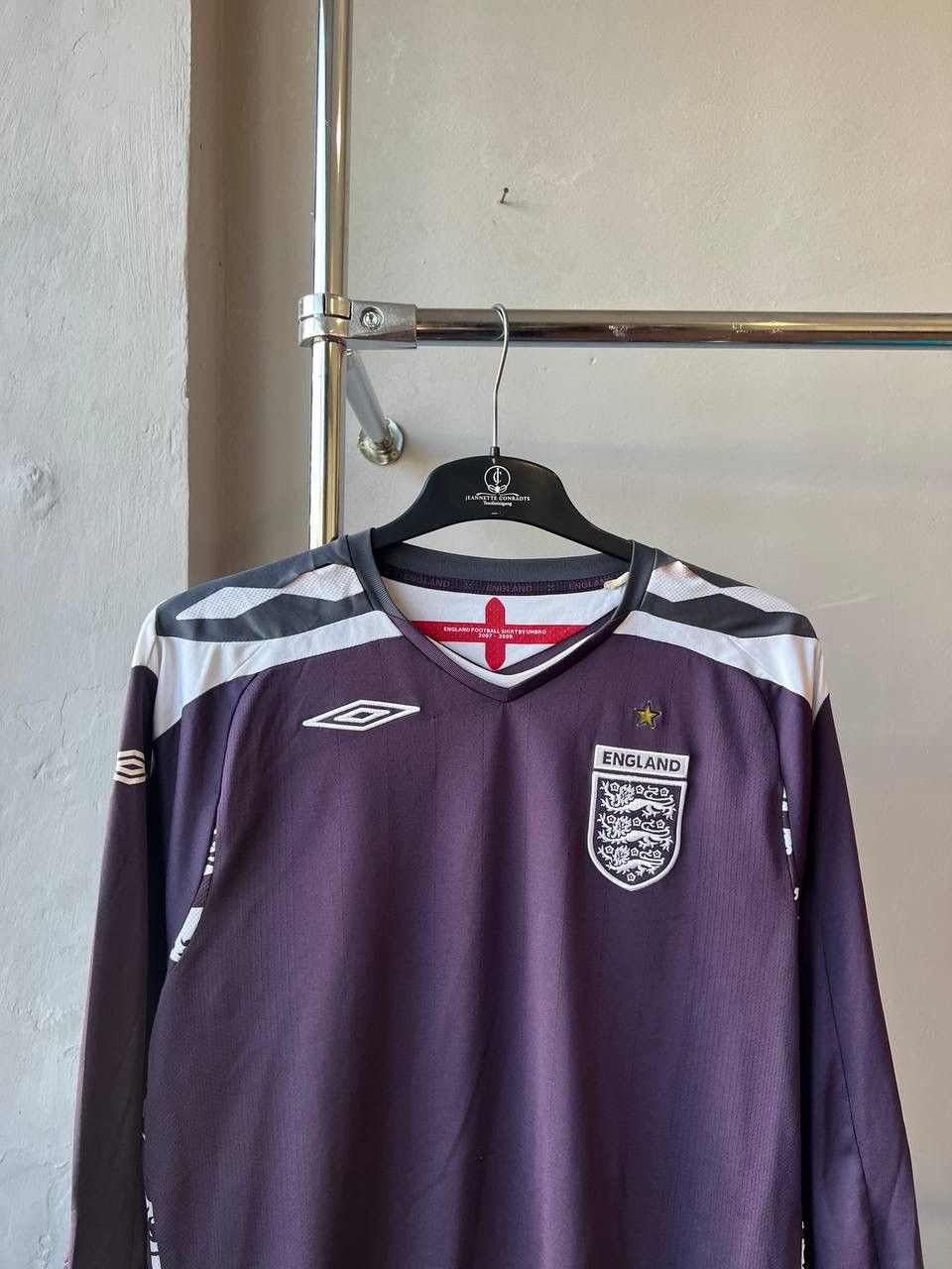 Umbro 2007/09 ENGLAND TEAM GK SOCCER JERSEY FOOTBALL SHIRT UMBRO L Size US L / EU 52-54 / 3 - 3 Thumbnail