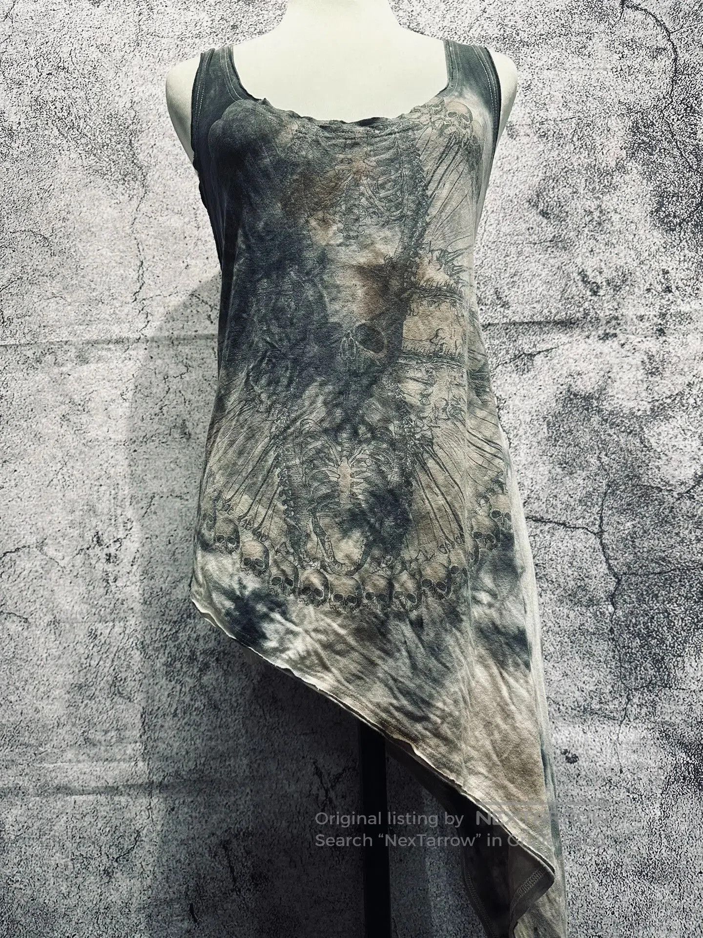 Japanese Brand Asymmetrical Gradient Skull Strap Top. Size M / US 6-8 / IT 42-44 - 2 Thumbnail