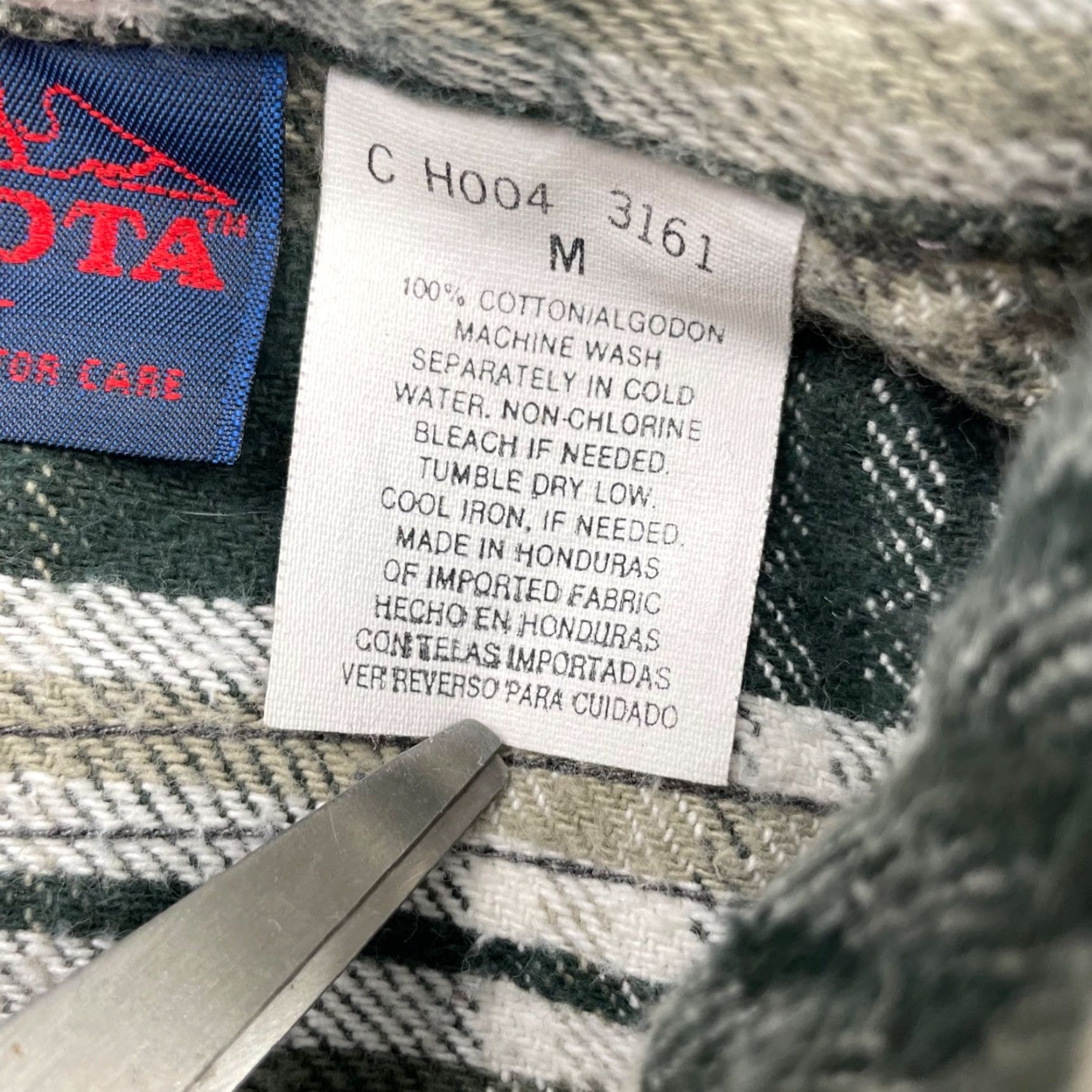 BB Dakota VINTAGE Dakota Men's Flannel Work Shirt Green Plaid Medium Shirt/Adult/Regular Fit/Buttons/Cotton Chest Pockets Size US M / EU 48-50 / 2 - 4 Thumbnail