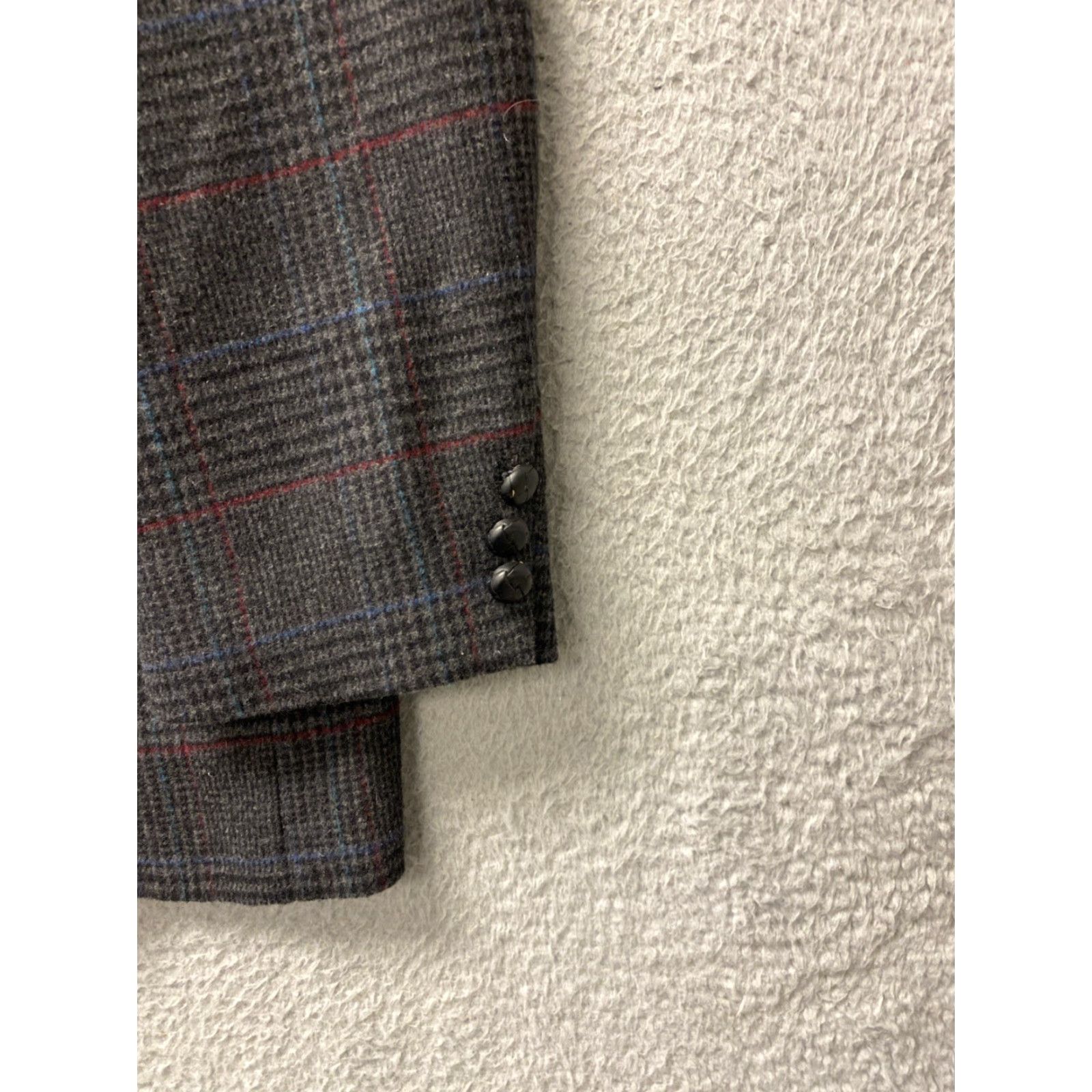 Palmes Arnold Palmer Sport Coat Mens 44R Gray Plaid Wool 2 Button /76-73 Shirt Jacket Blazer Classic Notch London 100% Virgin Wool Dry Clean Only Mens Size 44R - 3 Thumbnail