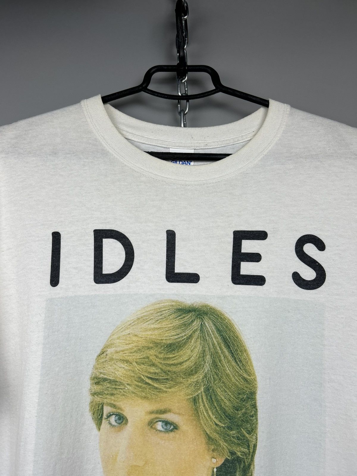 Band Tees × Streetwear × Vintage Idles T-shirts The Queen Is