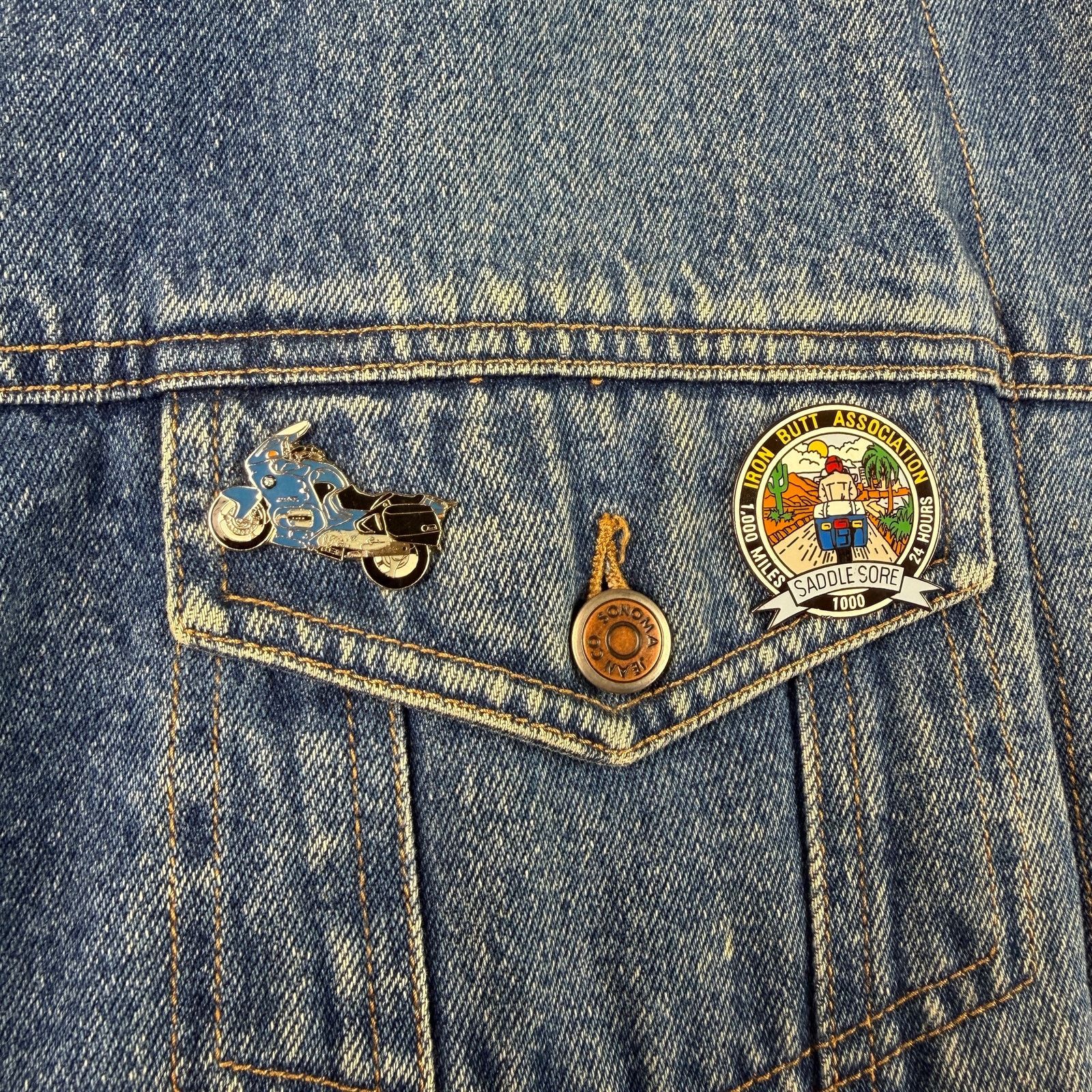 Sonoma Vintage Biker Jean Jacket Flannel Lined Patches & Pins Size US L / EU 52-54 / 3 - 5 Thumbnail
