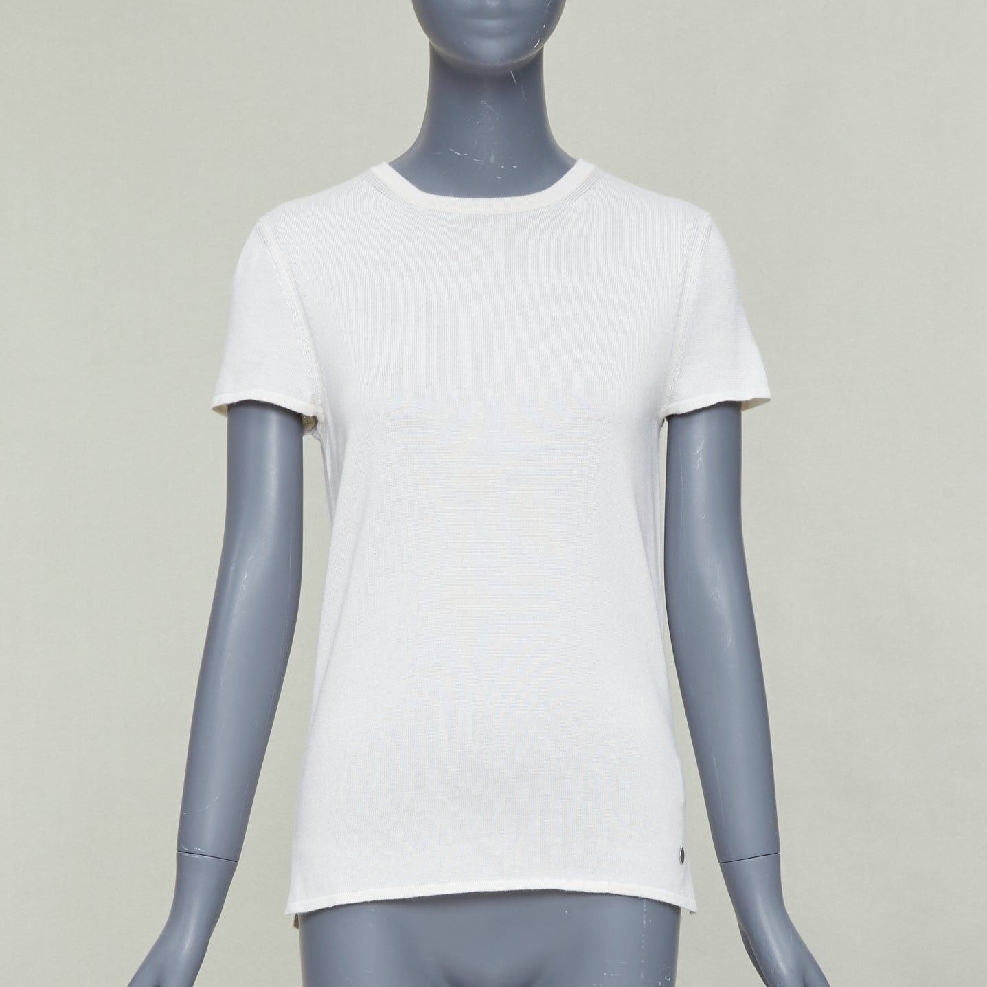 Hermes HERMES beige cashmere silk silver H charm short sleeve pullover sweater FR36 S Size S / US 4 / IT 40 - 1 Thumbnail