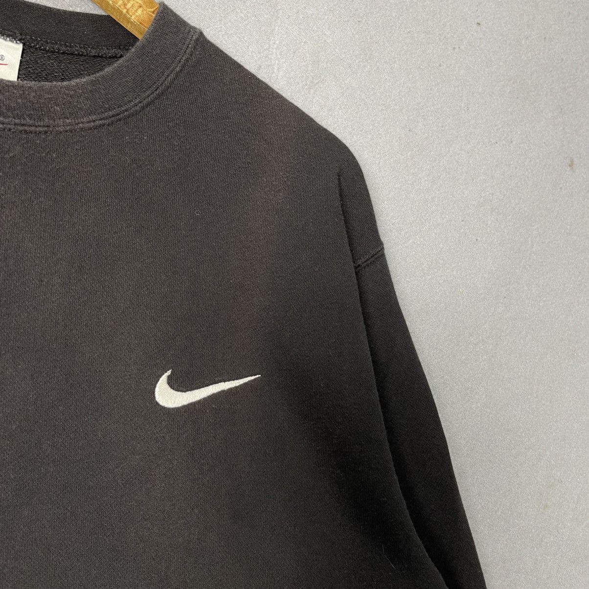 Nike 2000s Nike Mini Swoosh Crewneck Sweatshirt Size US XL / EU 56 / 4 - 3 Thumbnail