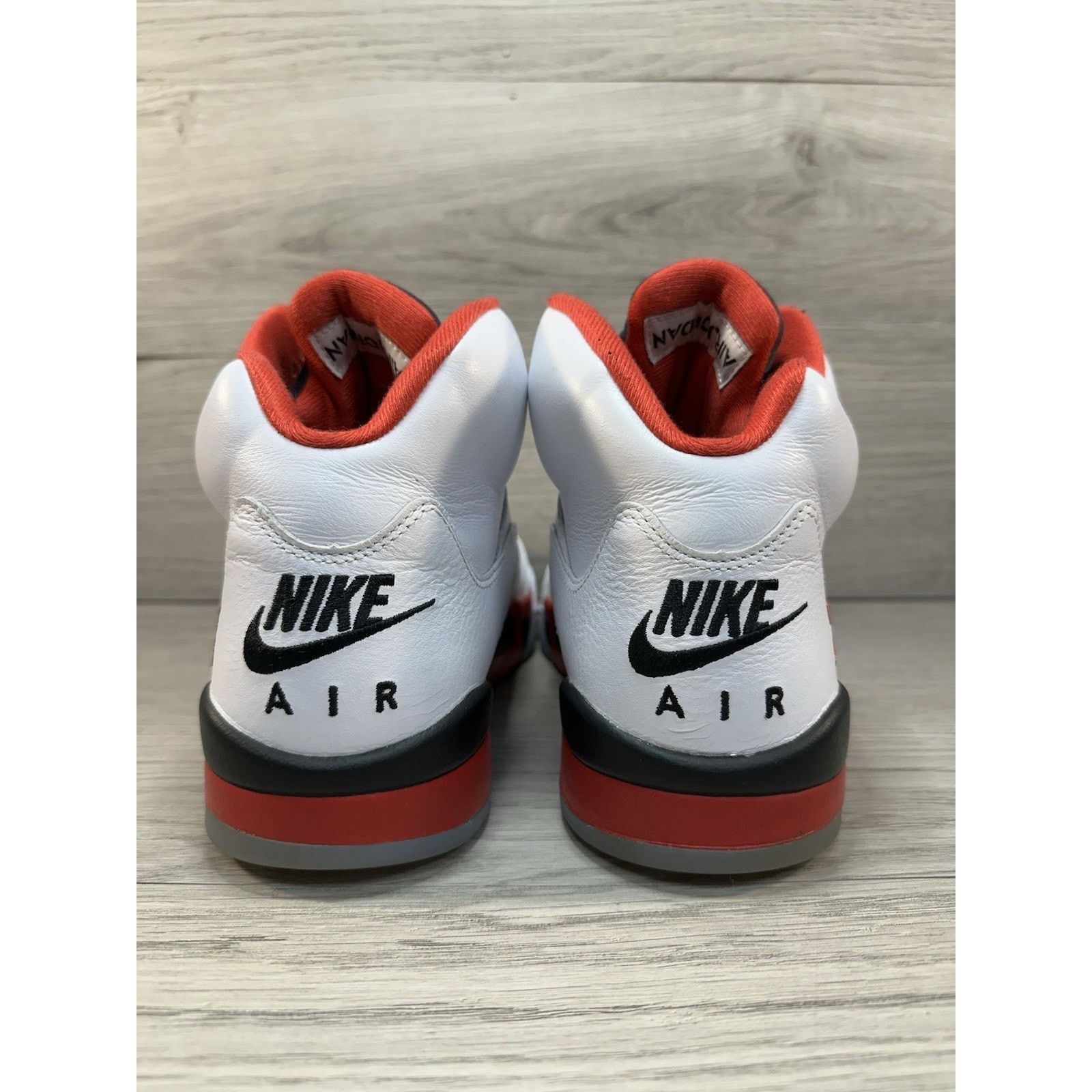 Jordan Brand Air Jordan 5 Retro Fire Red 2025 - Size 11 Size US 11 / EU 44 - 5 Thumbnail