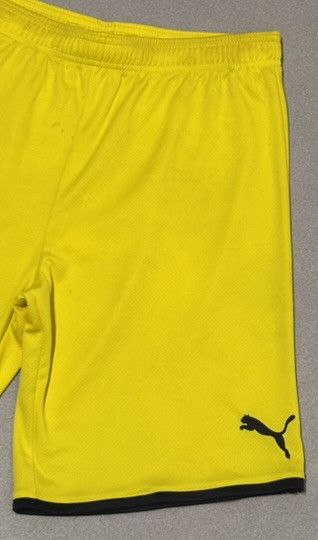 Puma Borussia Dortmund 2019/2020 Puma Football Shorts size M Size US 32 / EU 48 - 3 Thumbnail