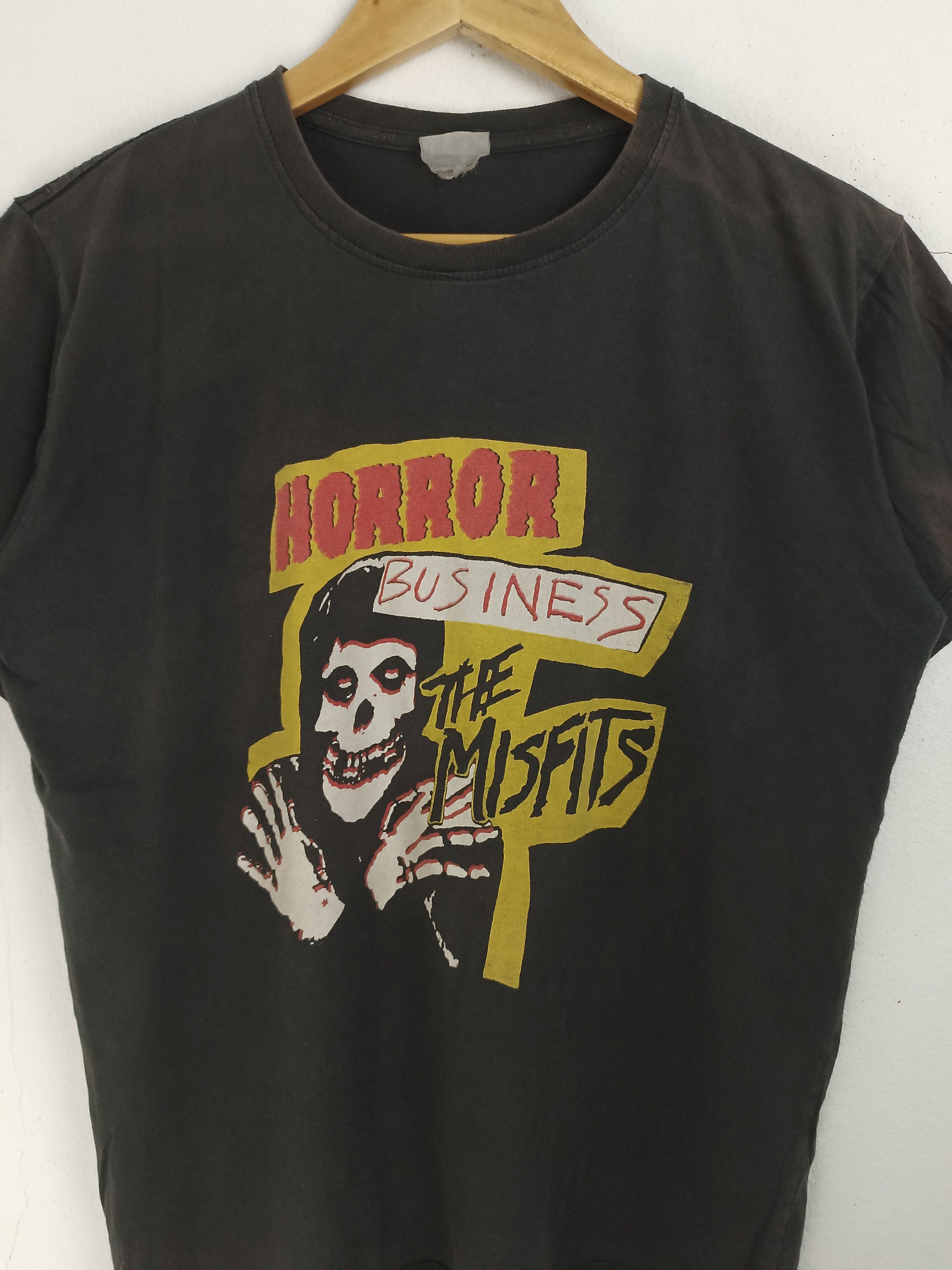 Band Tees THRASHED FADED VINTAGE THE MISFITS HORROR BUSINESS DANZIG Ts Size US M / EU 48-50 / 2 - 5 Thumbnail