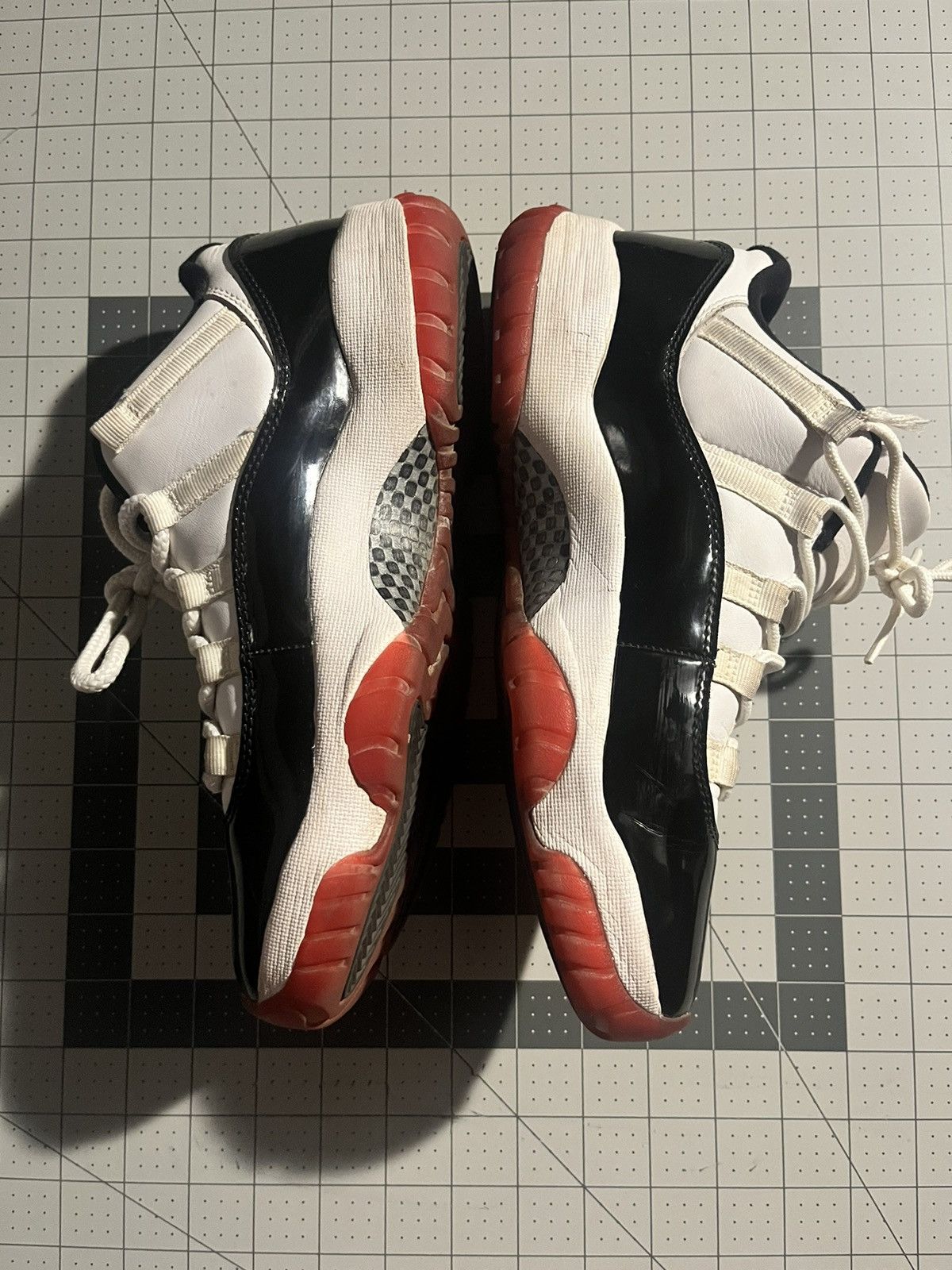 Jordan Brand jordan 11 concord bred Size US 8.5 / EU 41-42 - 5 Thumbnail