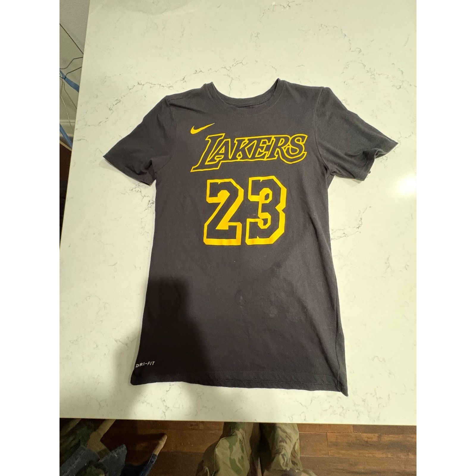 Nike Nike Dri Fit Los Angeles Lakers LeBron James #23 T Shirt Size US S / EU 44-46 / 1 - 6 Thumbnail