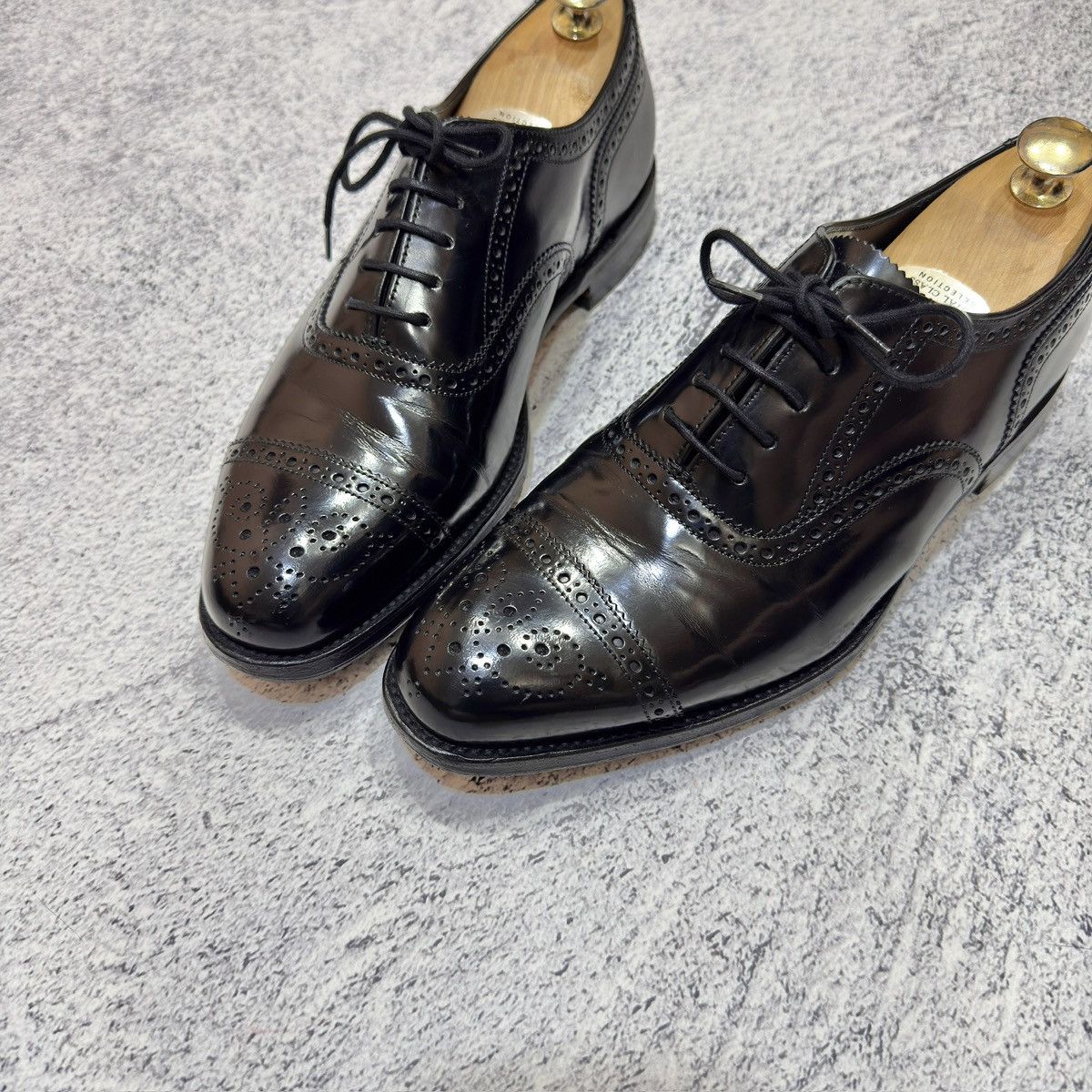 Designer × Handmade × Loake Loake Overton England Oxfords Brogues US8.5 UK7.5 EU41.5 Size US 8.5 / EU 41-42 - 7 Thumbnail