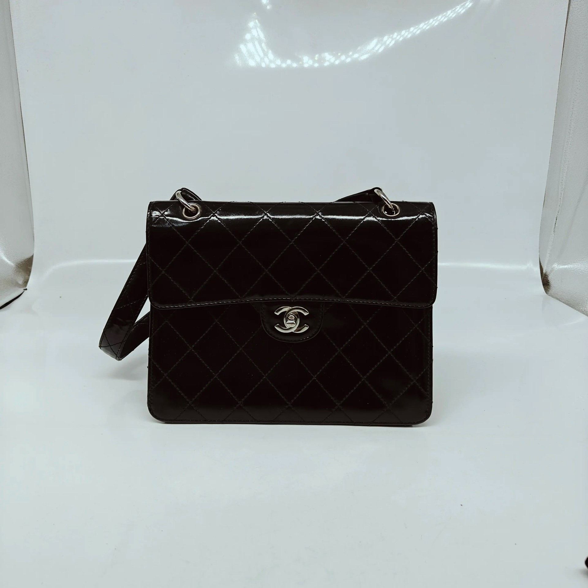 Chanel Pre-loved Bag Very good condition Size ONE SIZE - 1 Thumbnail