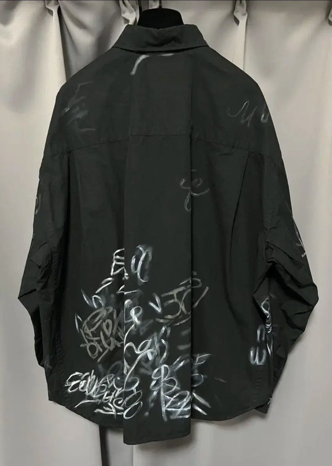 Balenciaga Balenciaga Graffiti Shirts Blk Size US S / EU 44-46 / 1 - 2 Thumbnail
