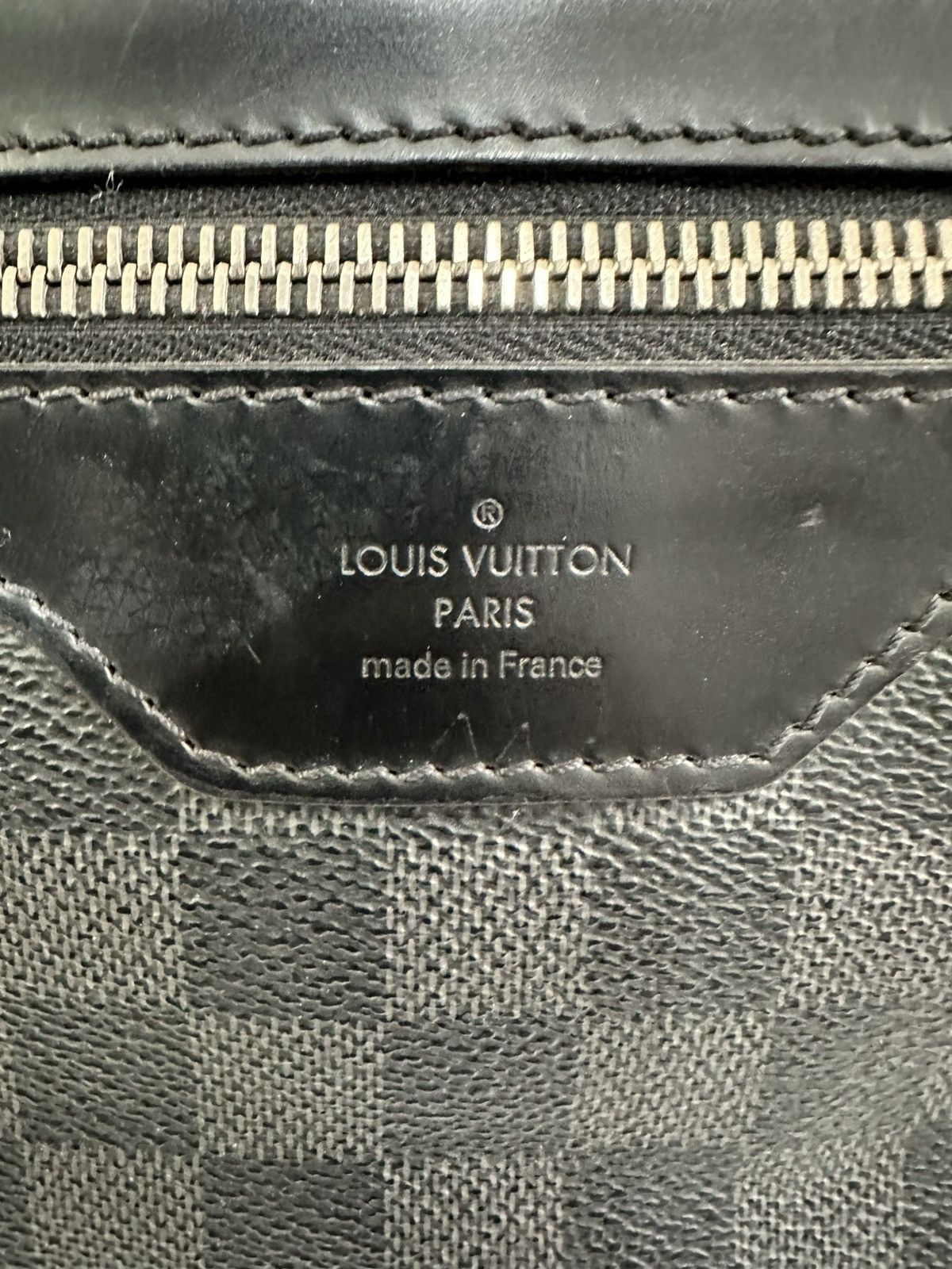 Louis Vuitton Louis Vuitton Damier Graphite Canvas Daniel MM Messenger Bag Size ONE SIZE - 4 Thumbnail