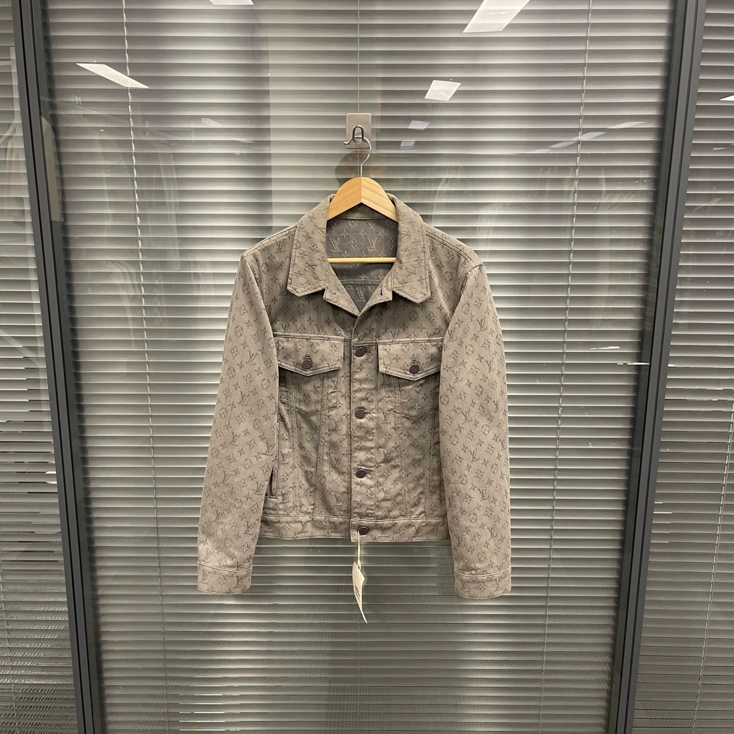 Louis Vuitton LV Monogram All-over Print Denim Jacket 48 99 New Size US S / EU 44-46 / 1 - 1 Thumbnail