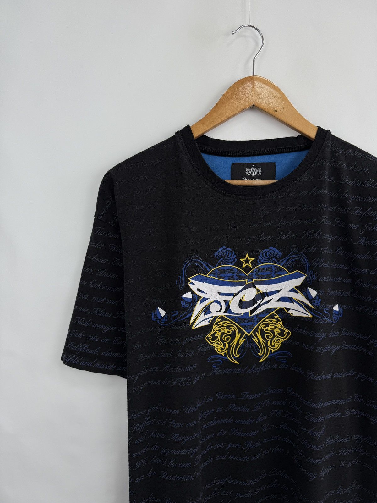 Nike 🇨🇭 FCZ Zurich Art Switzerland Suisse Swiss Soccer Fan T-Shirt Size US XXL / EU 58 / 5 - 2 Thumbnail