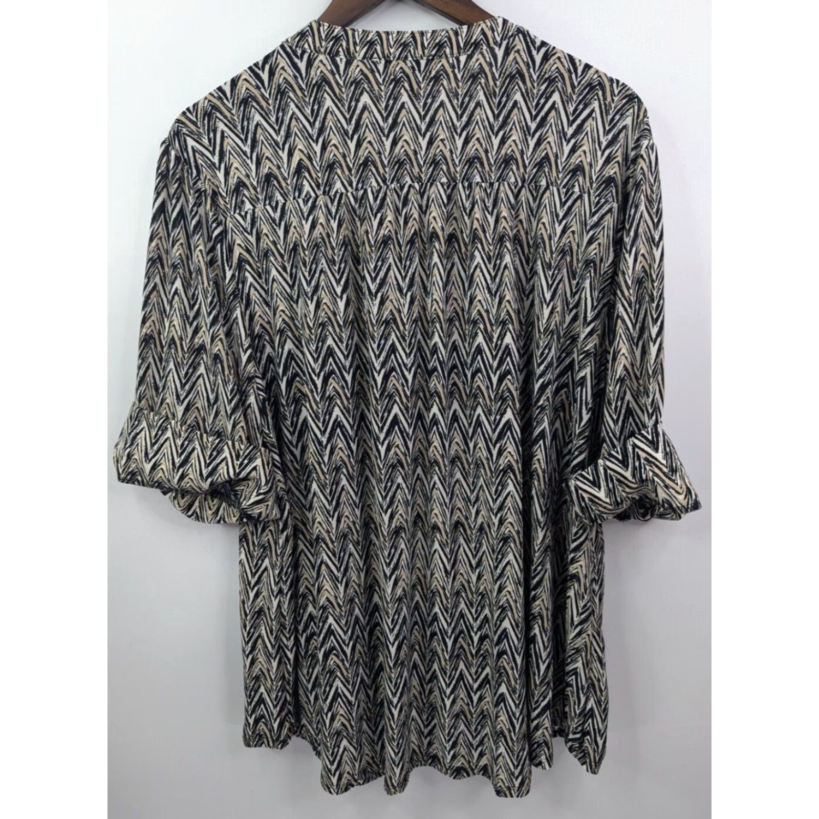 Vintage NWT Cocomo Plus Size 3X Chevron Roll Tab Sleeve Pintuck Button Top V-Neck Henley Shirt Size XXL / US 16-18 / IT 52-54 - 3 Thumbnail