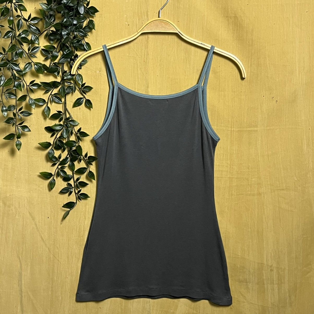 Issey Miyake 23*Issey Miyake Spaghetti Strap Tank top Size L / US 10 / IT 46 - 2 Thumbnail