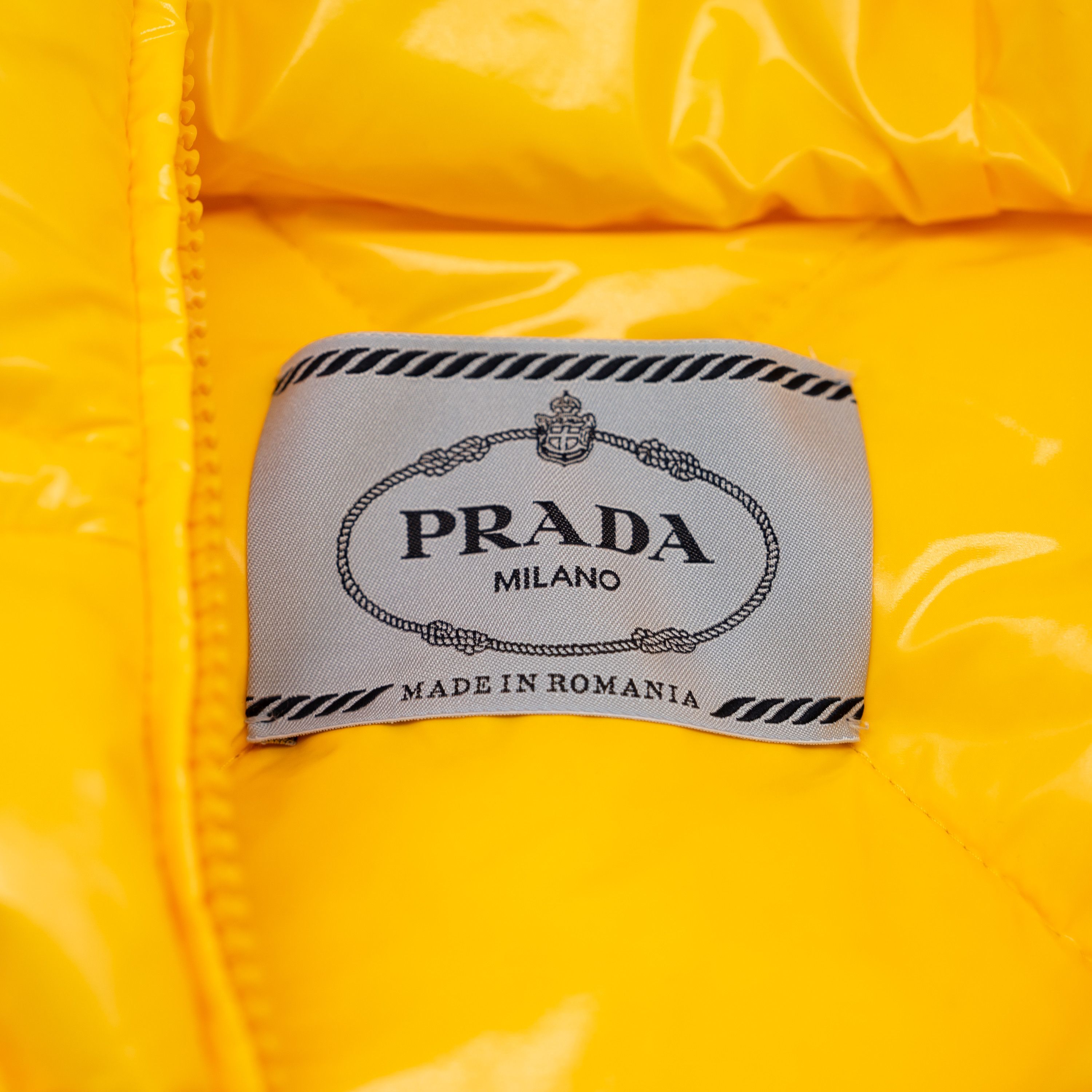 Prada 8 US Prada Yellow Triangle-Quilted Puffer Down Jacket Nylon Size M / US 6-8 / IT 42-44 - 9 Thumbnail