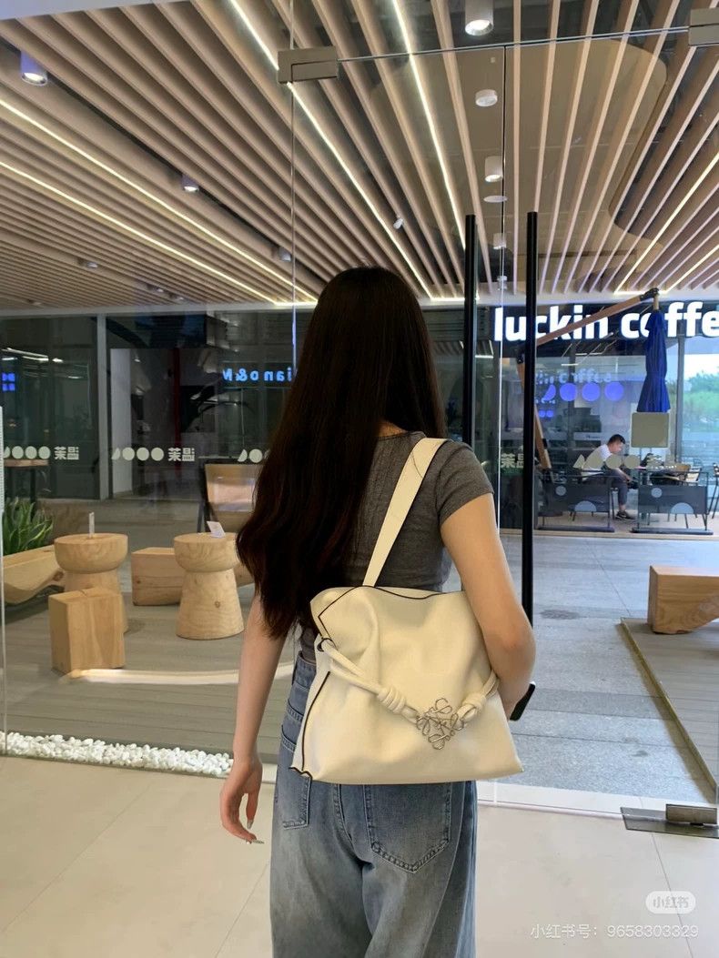 Loewe loewe Milky medium lucky bag 2503-Nextarrow Size ONE SIZE - 9 Thumbnail